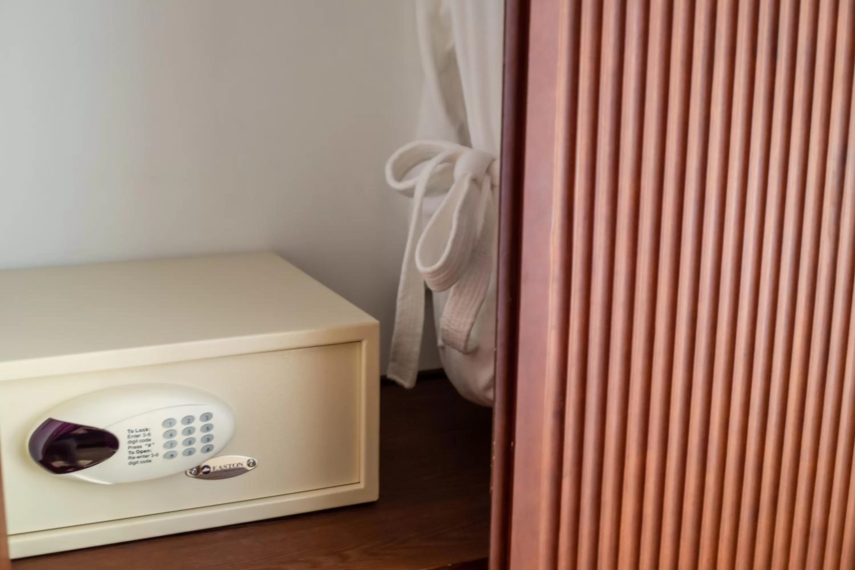 safe in La Chronique Hotel