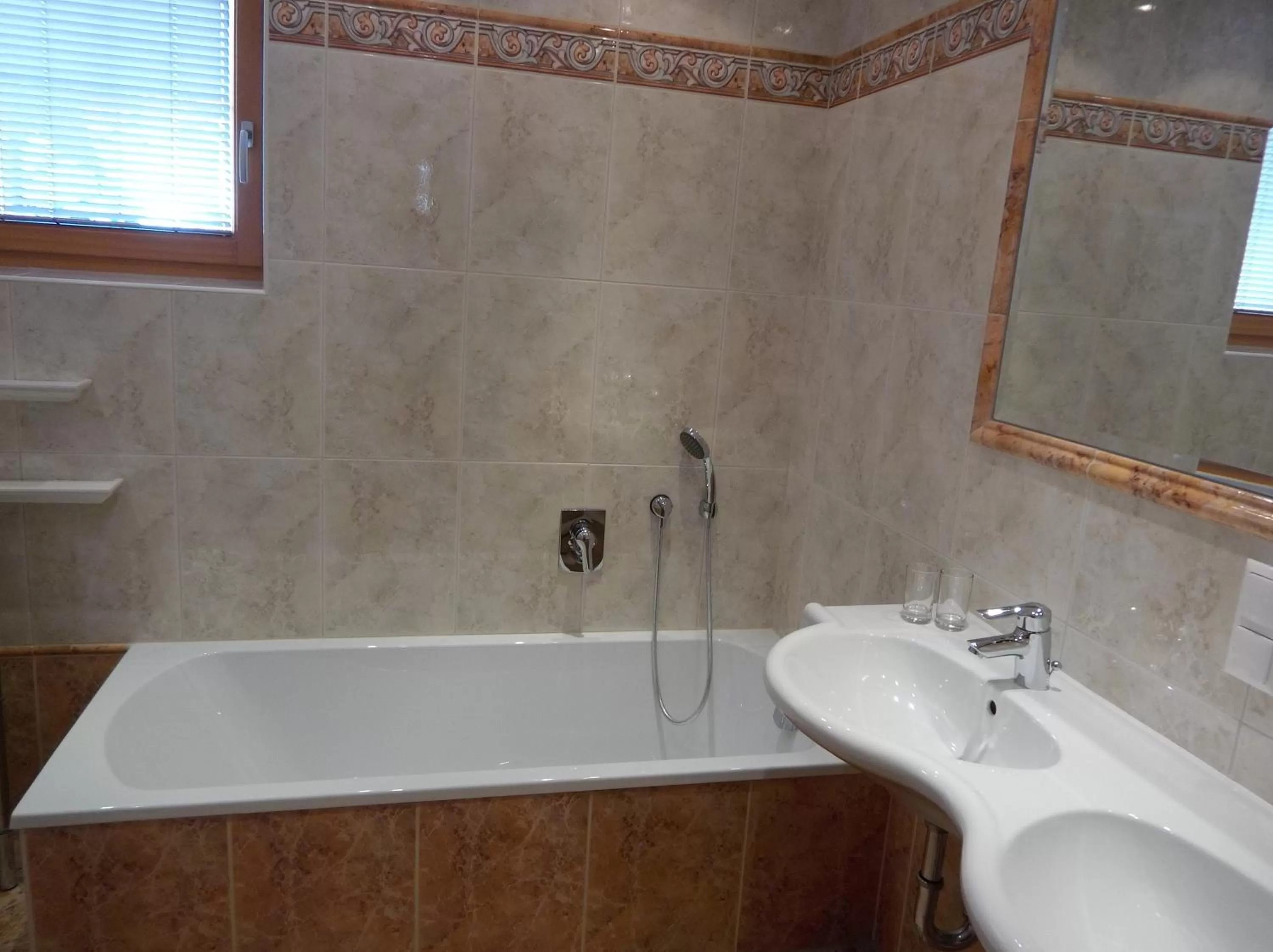 Bathroom in Hotel Neuwirt