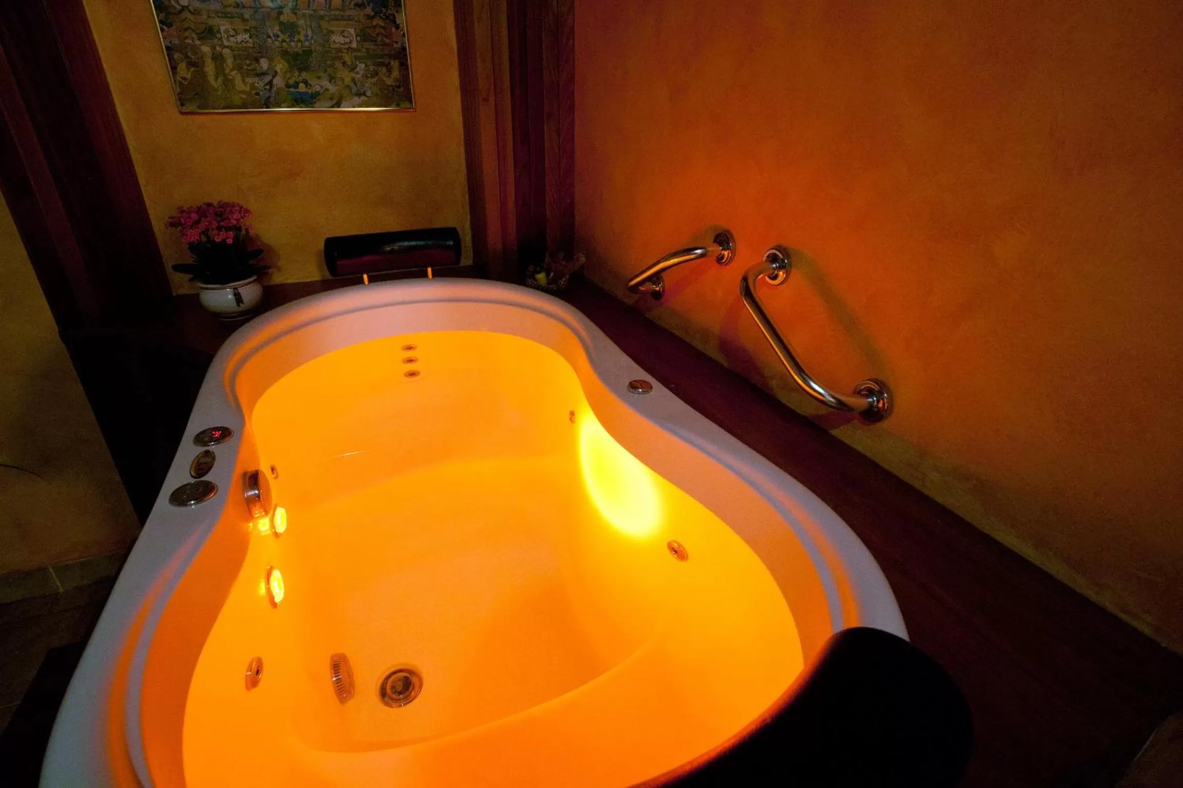 Hot Spring Bath in Pousada Villa Capivary Campos do Jordão