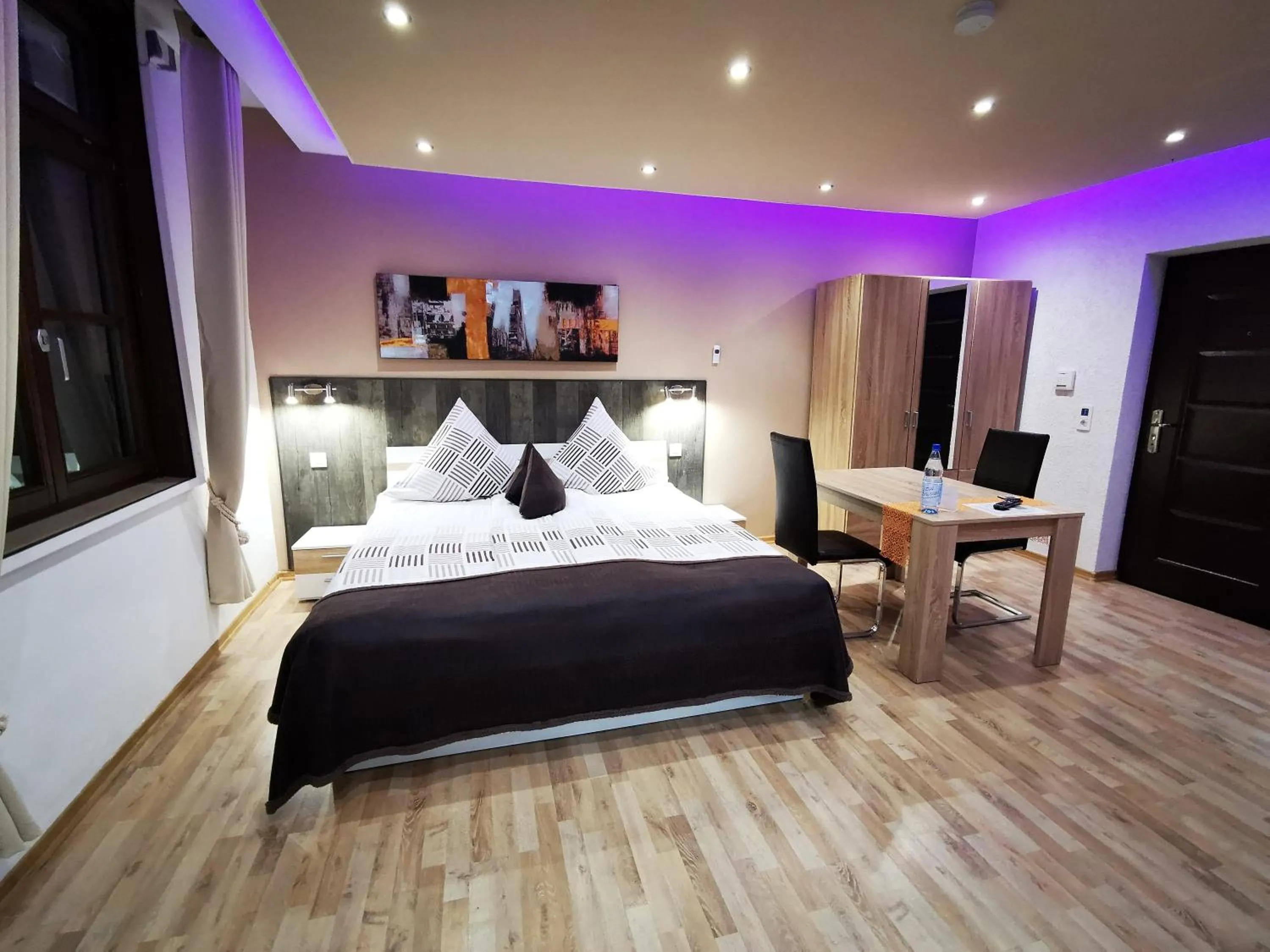 Photo of the whole room, Bed in Apartmenthaus Wertheim