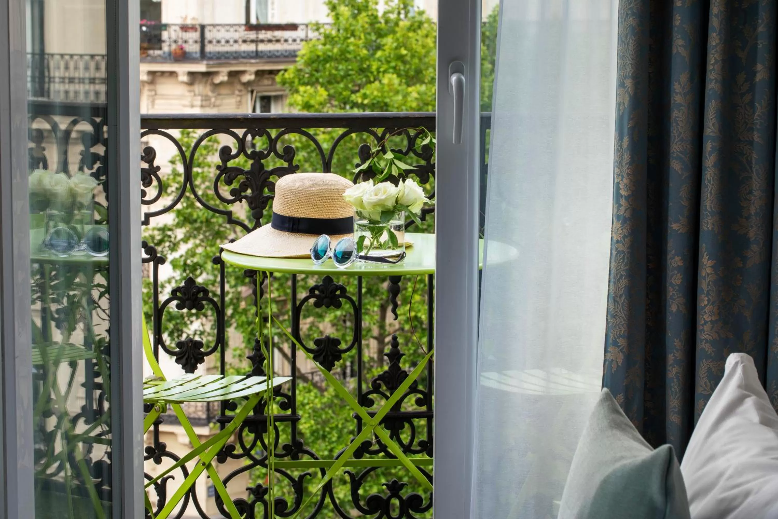 Balcony/Terrace in Hotel Plaza Elysées