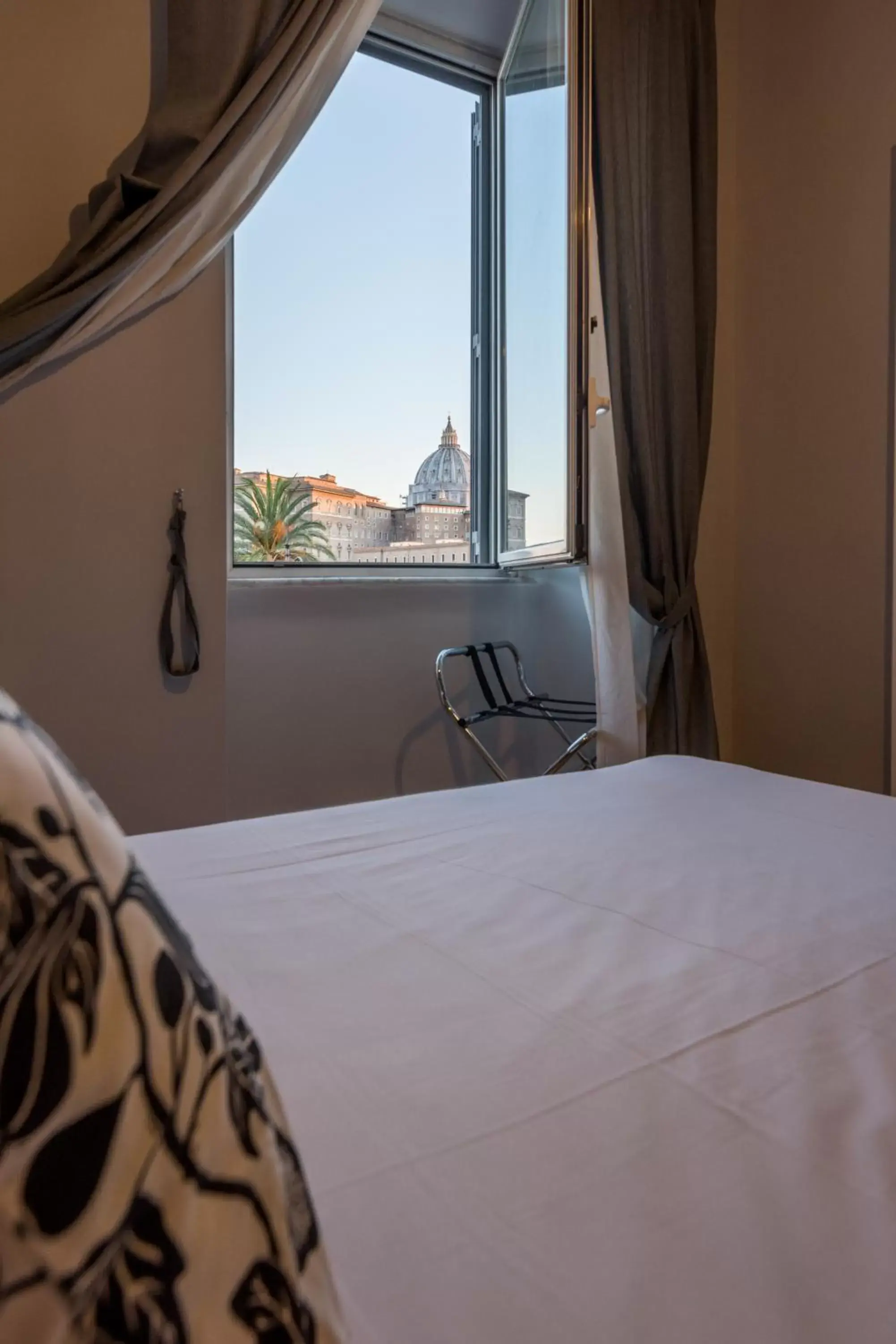 Double Room in Suite 36 - NEW OPENING Double Room in Suite 36 - NEW OPENING