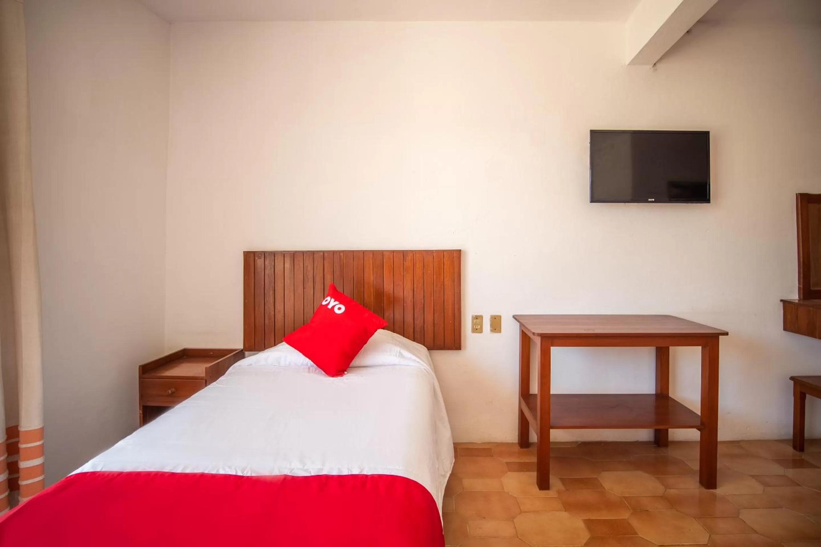 Bedroom in OYO Hotel Arena Surf, Puerto Escondido