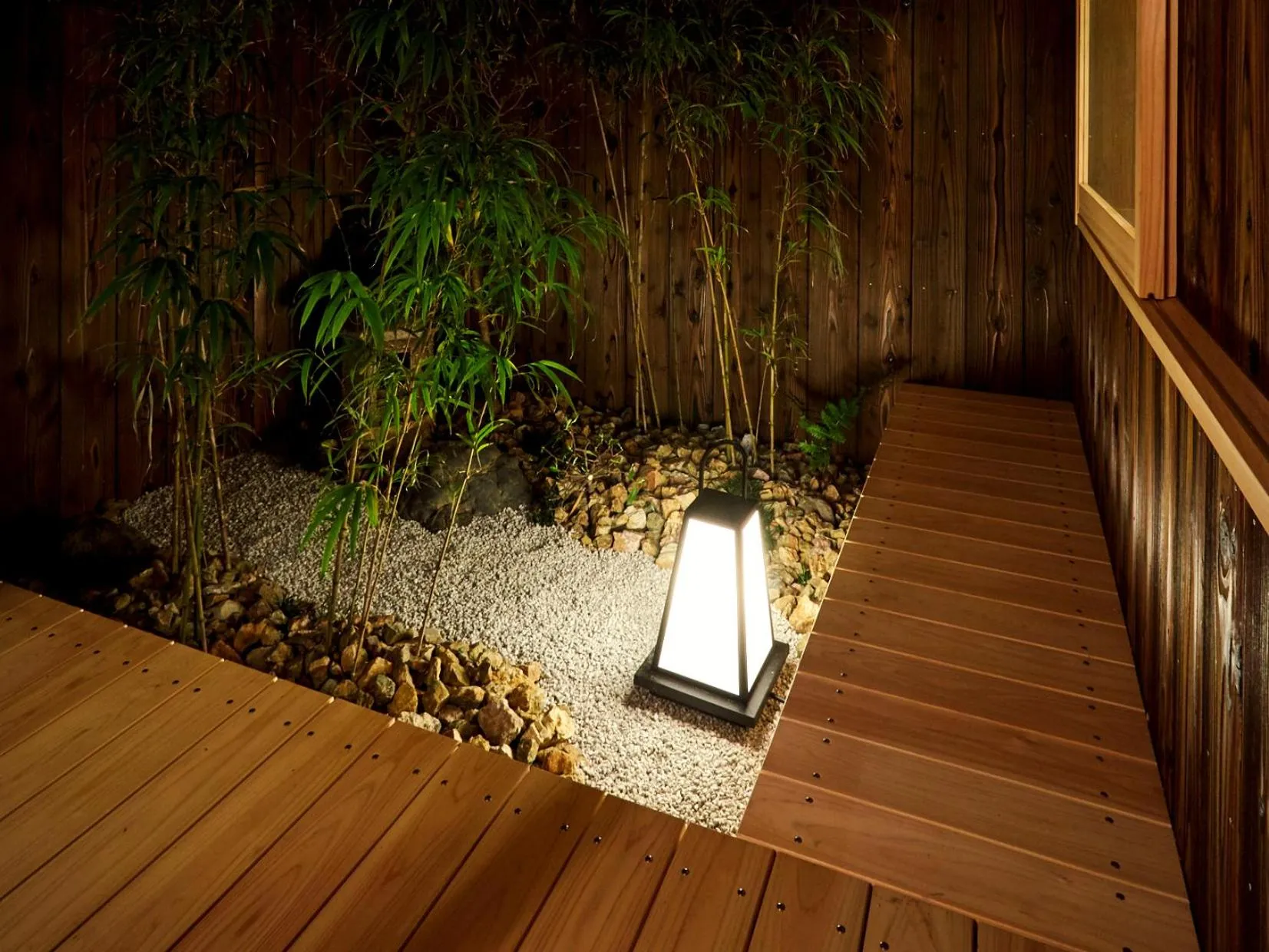 Garden in Rinn Nishiwakamatsu