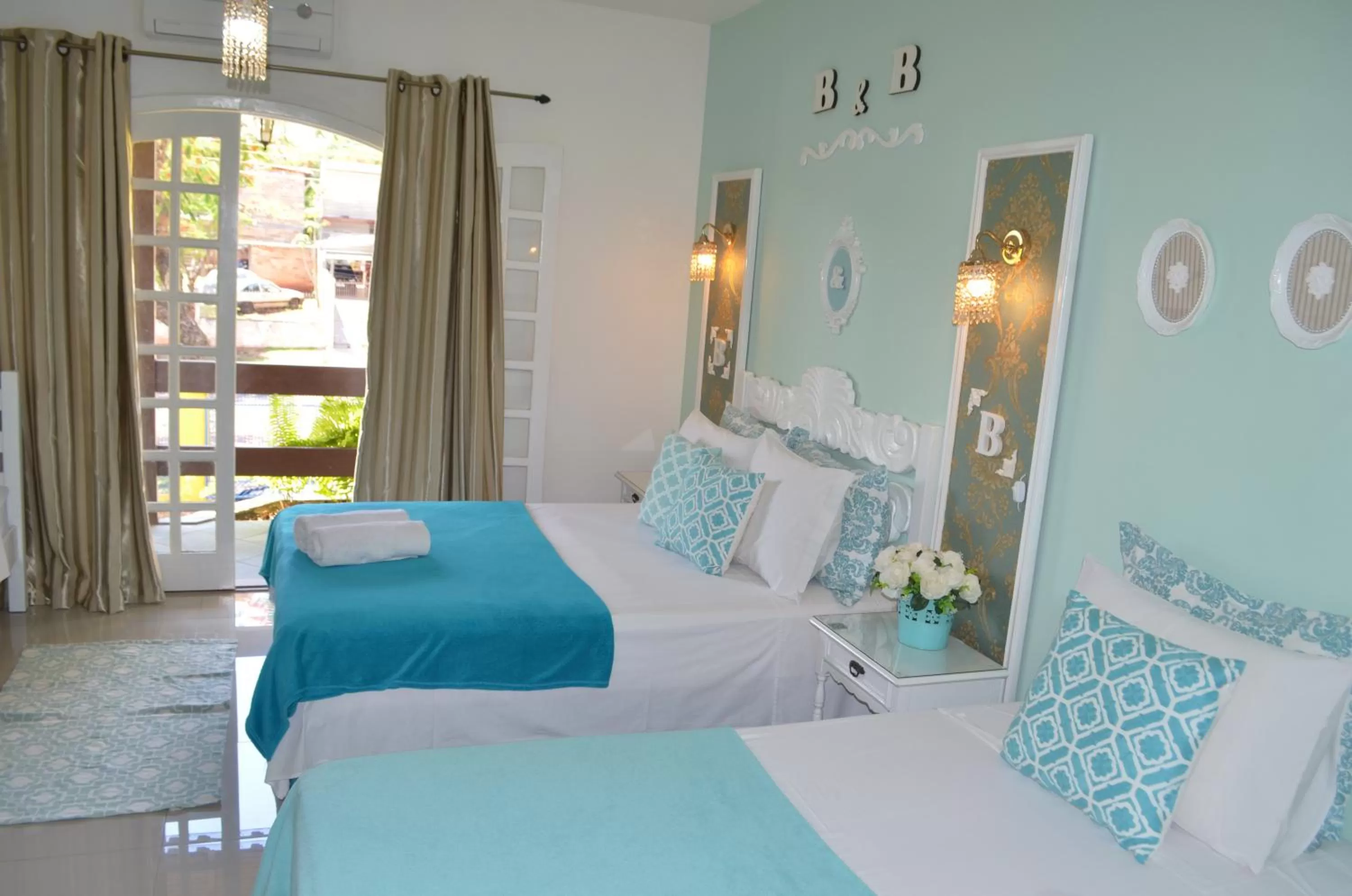 Photo of the whole room in La Maison Brasiliana B&B