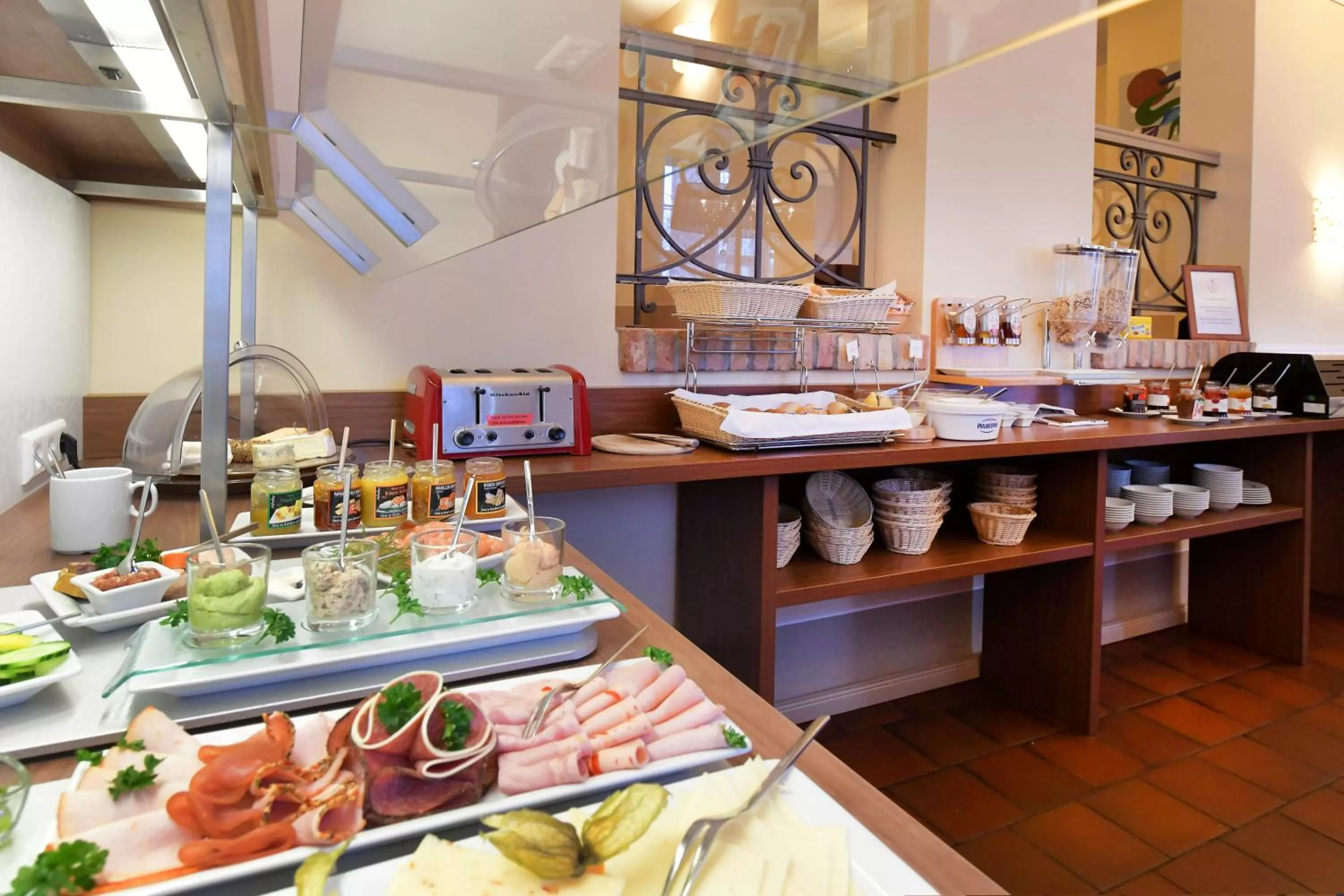 Breakfast, Food in Hotel am Großen Waisenhaus