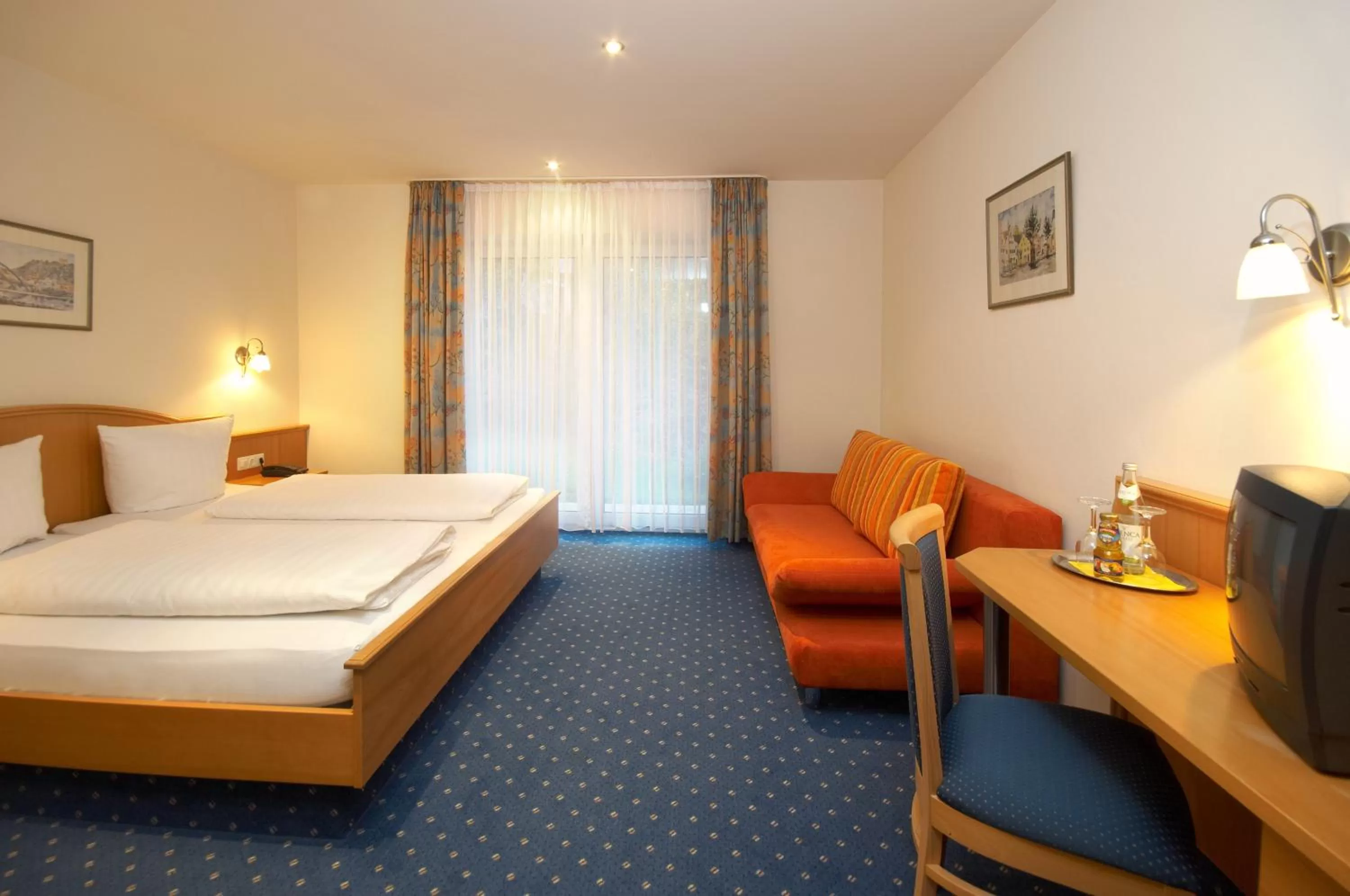 Bedroom in Hotel-Gasthof zur Krone