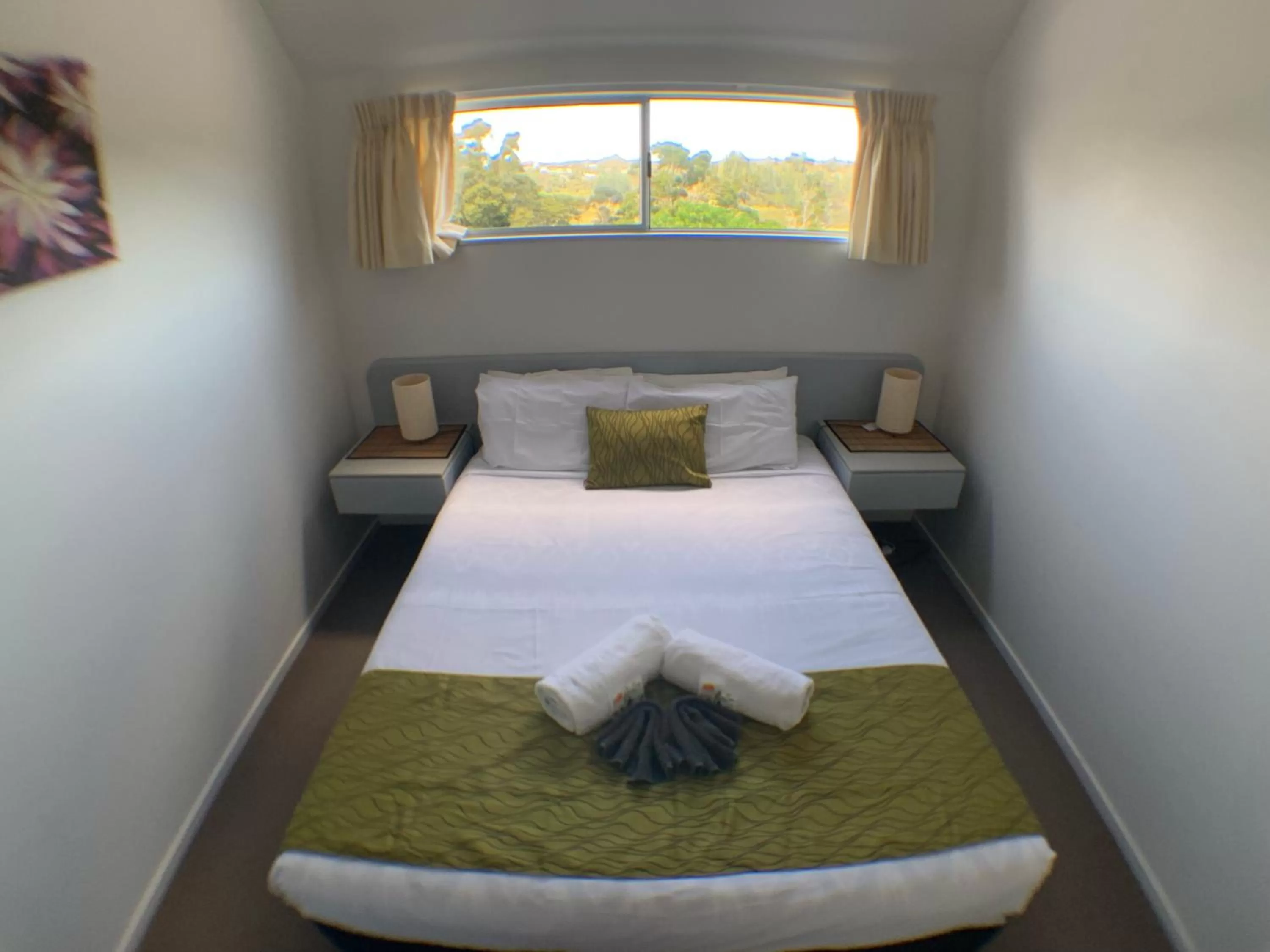 Bedroom, Bed in Aloha Seaview Resort Motel