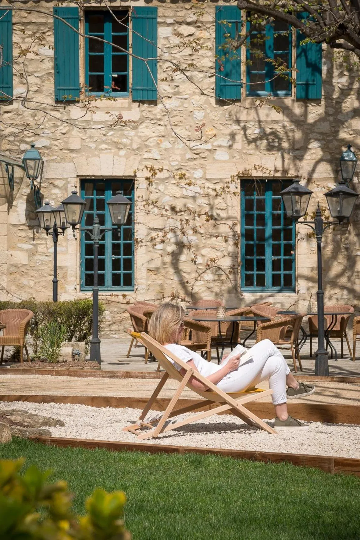 People in Hôtel la Magnaneraie