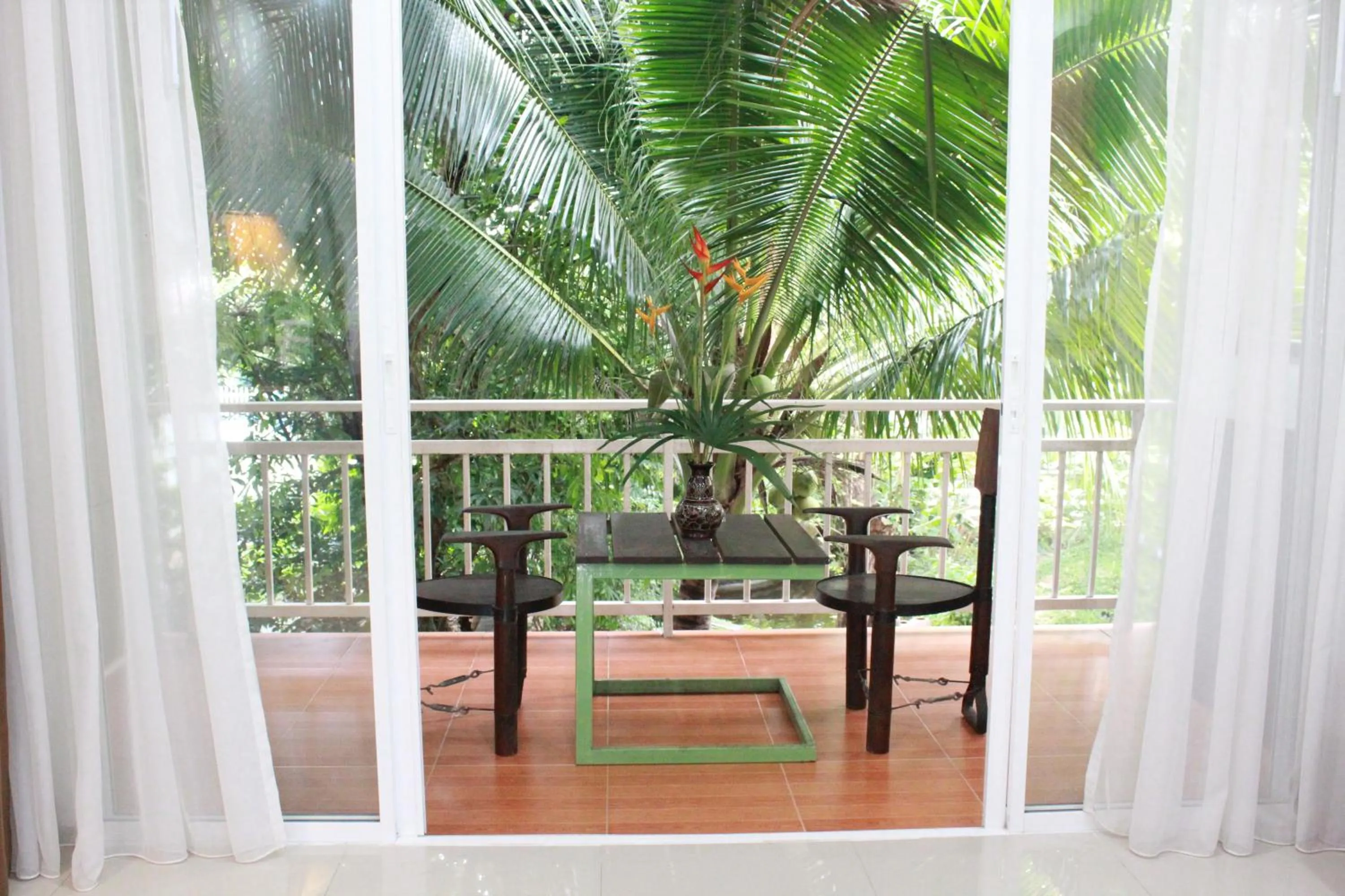 Garden in Eat n Sleep