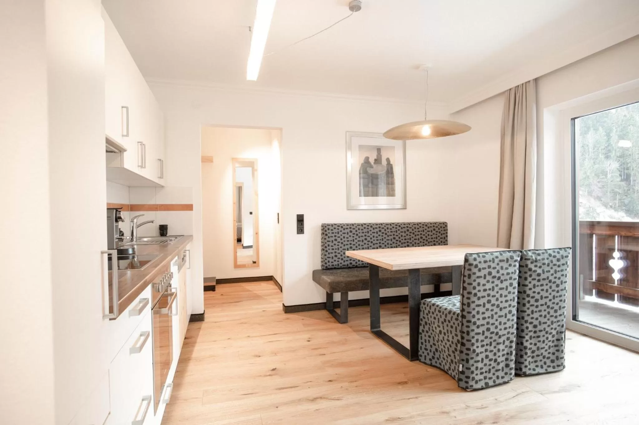 Kitchen or kitchenette, Seating Area in Hotel & Appartements Tiroler Buam