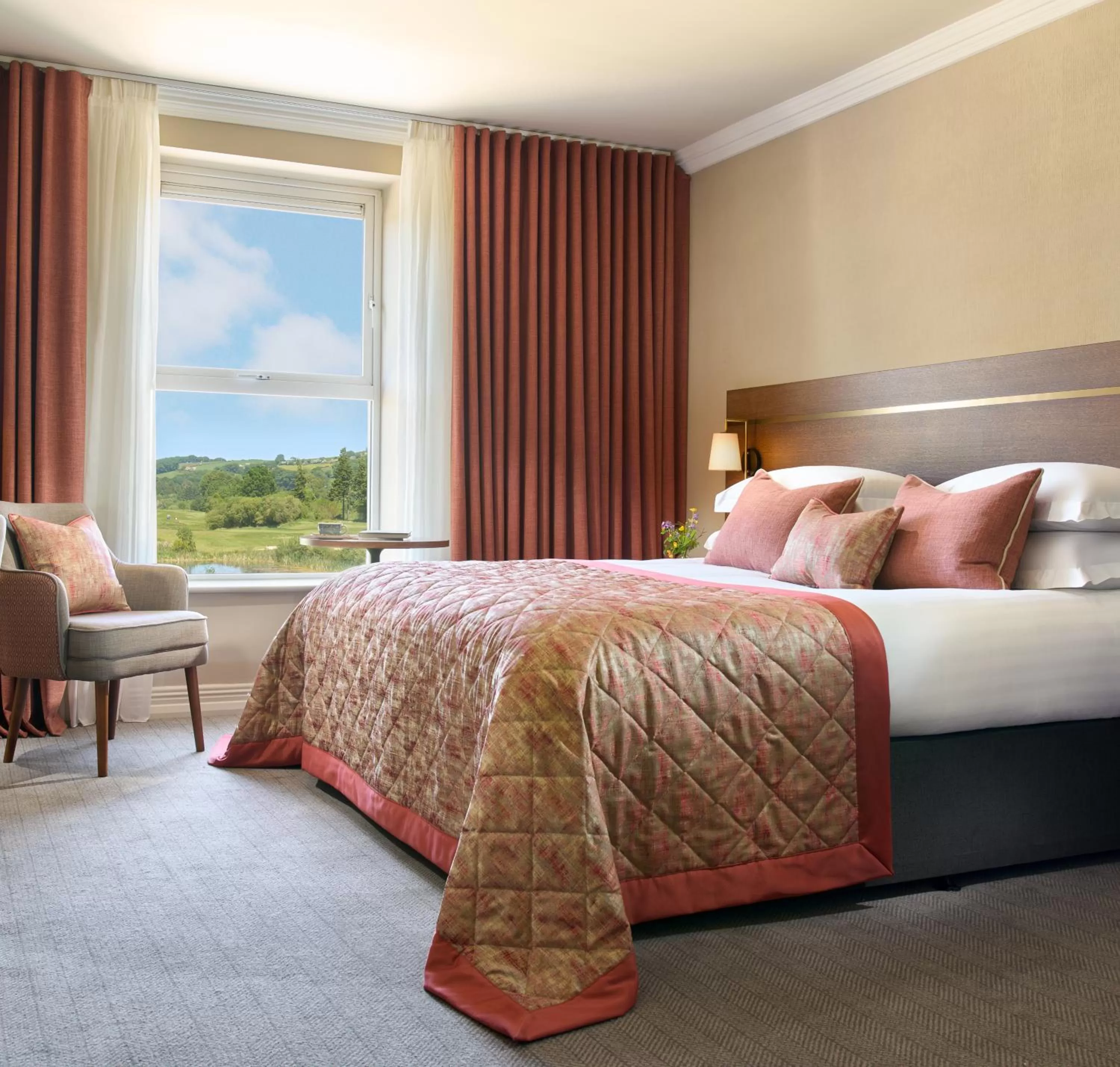 Bed in Tulfarris Hotel and Golf Resort