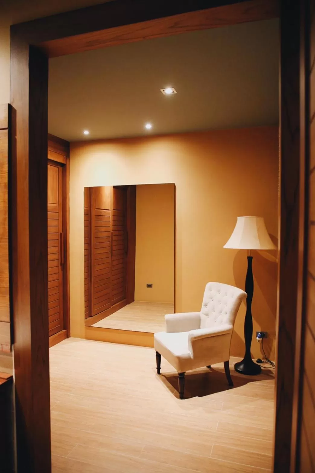 Photo of the whole room in Hotel de l'amour SHA PLUS