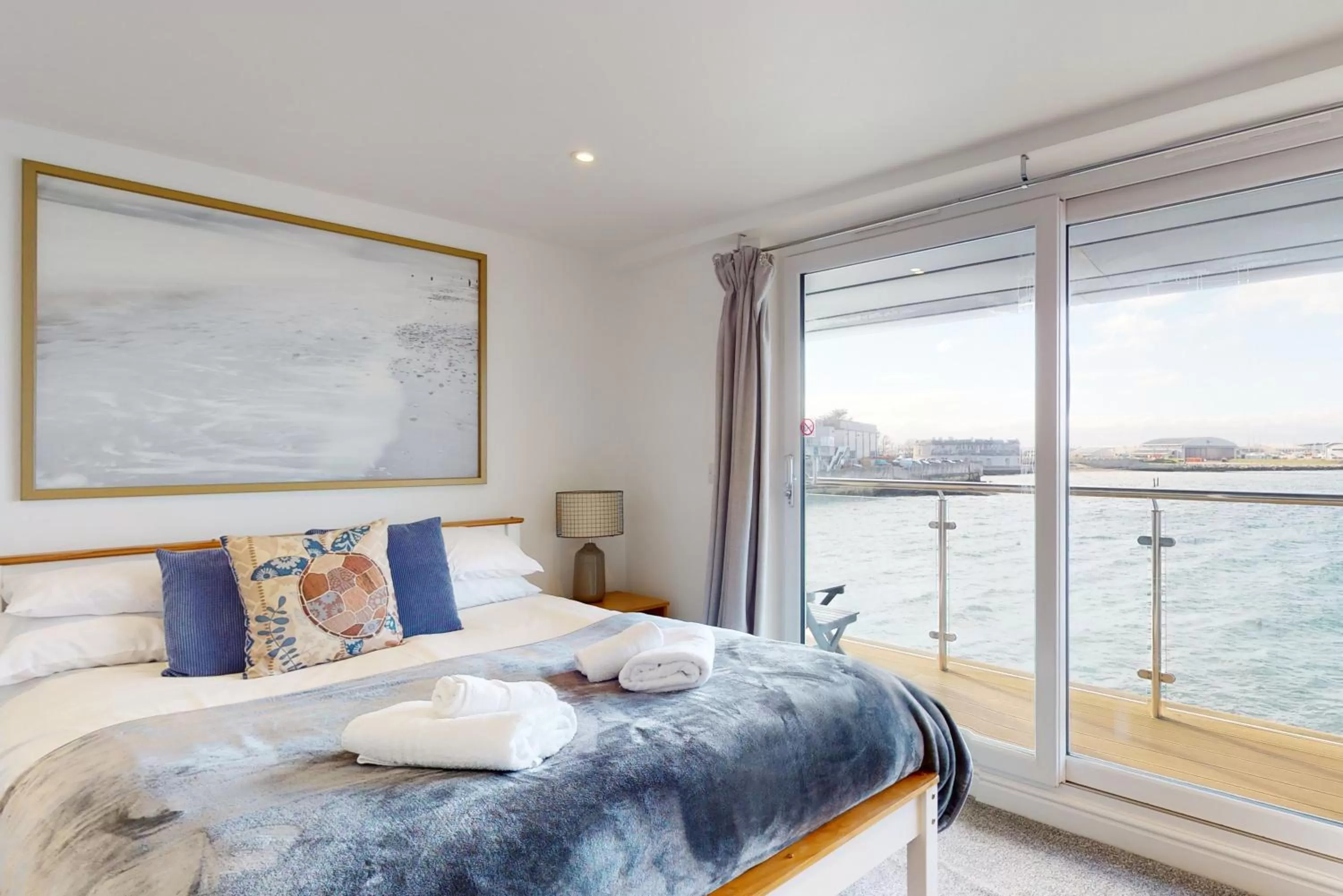 Bedroom, Bed in Crabbers' Wharf