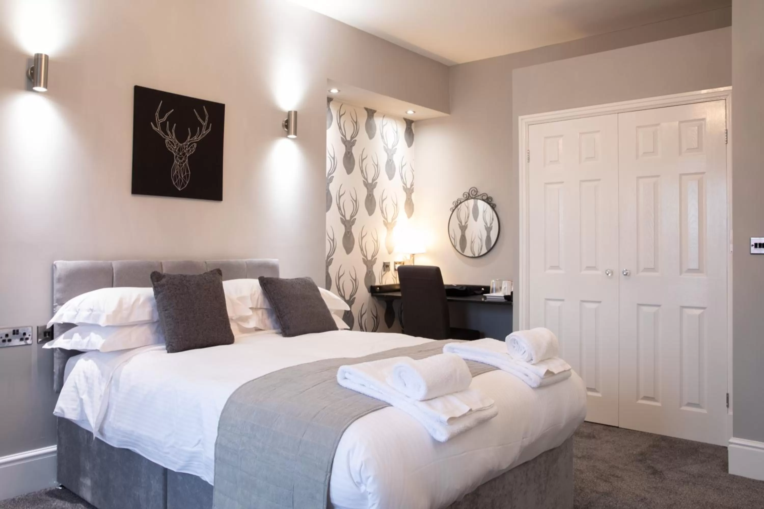 Bed in The Glebe Hotel