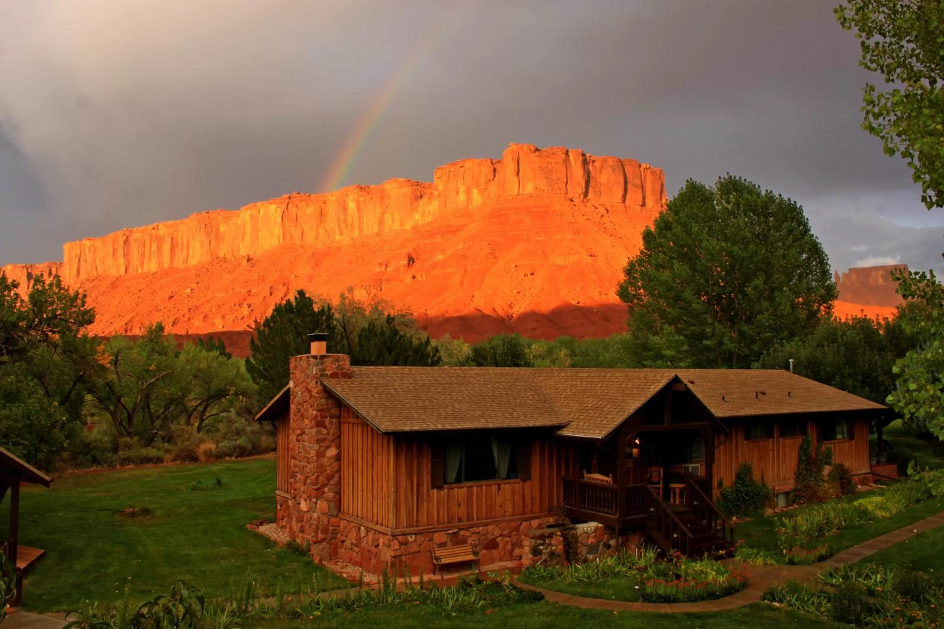 Property Building in Castle Valley Inn