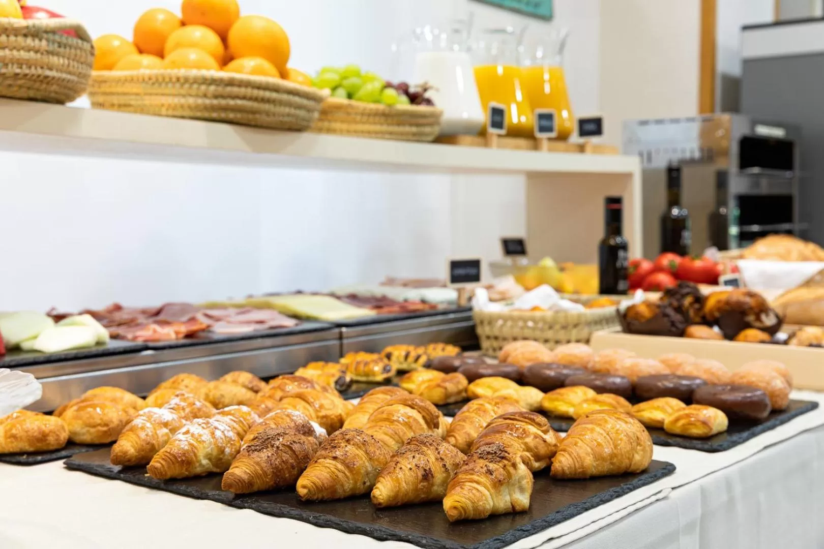 Food and drinks in Bonanova Park