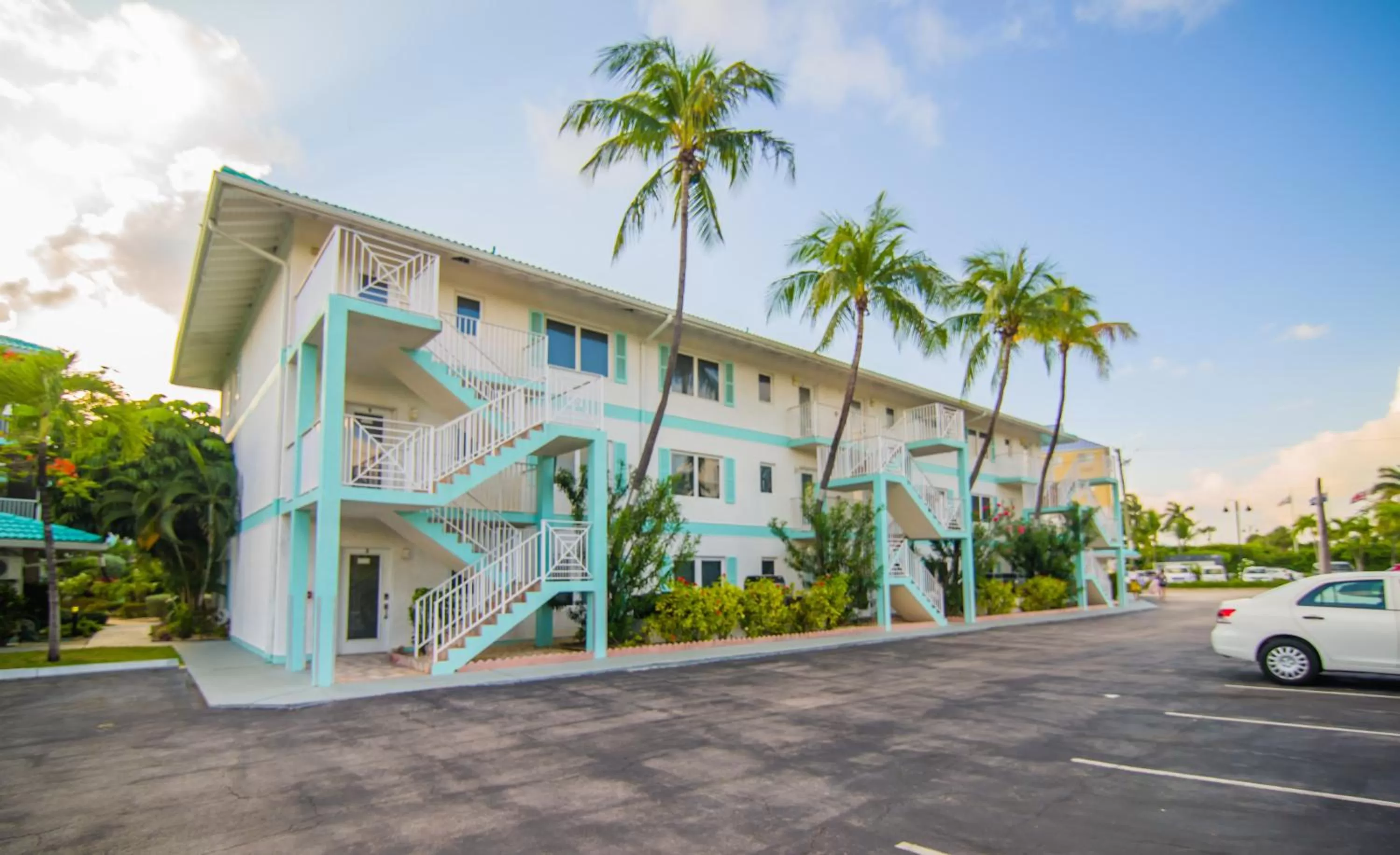 Property building in Seven Mile Beach Resort
