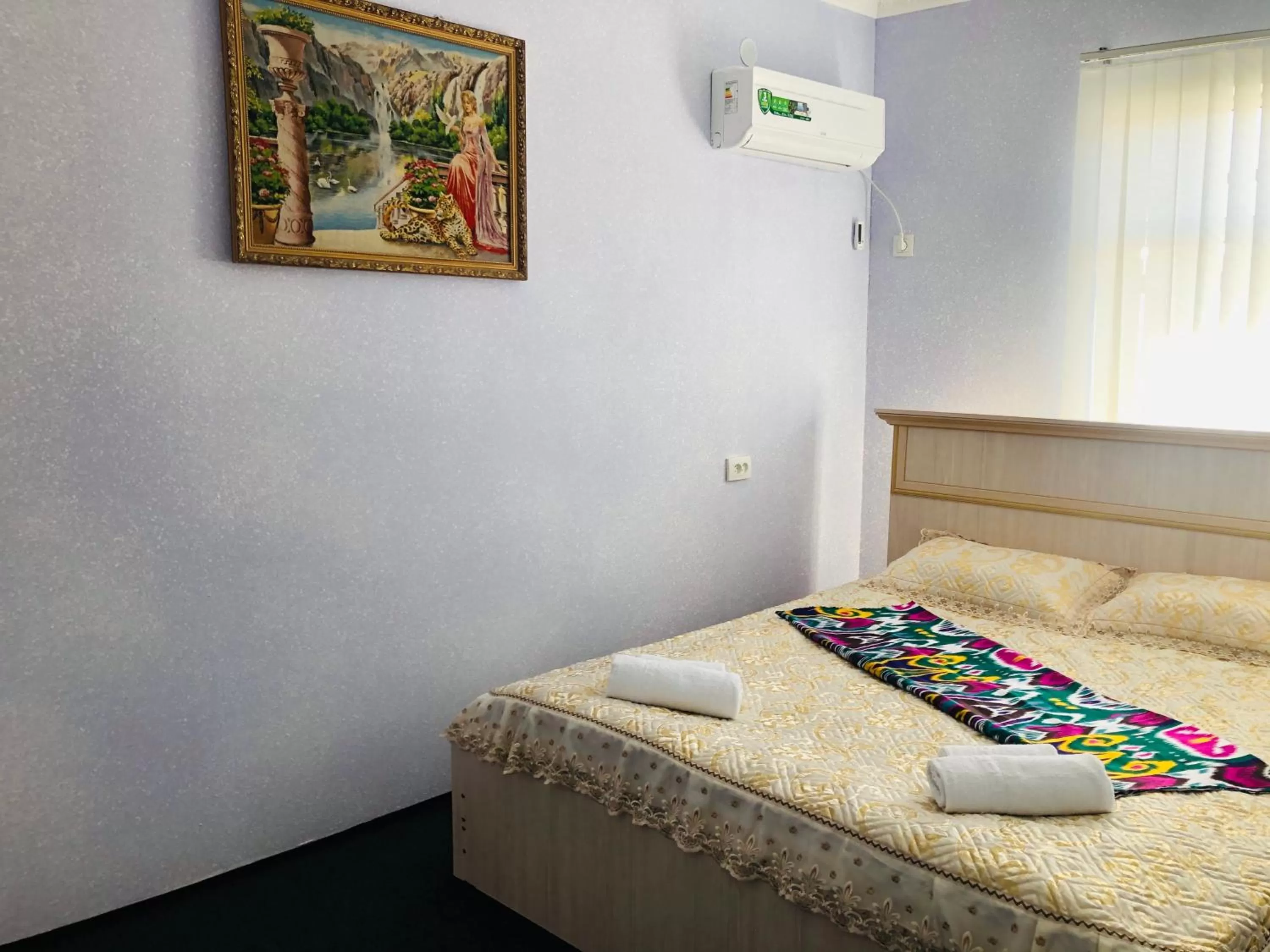 Photo of the whole room, Bed in Hotel Uncle Kolya Boutique