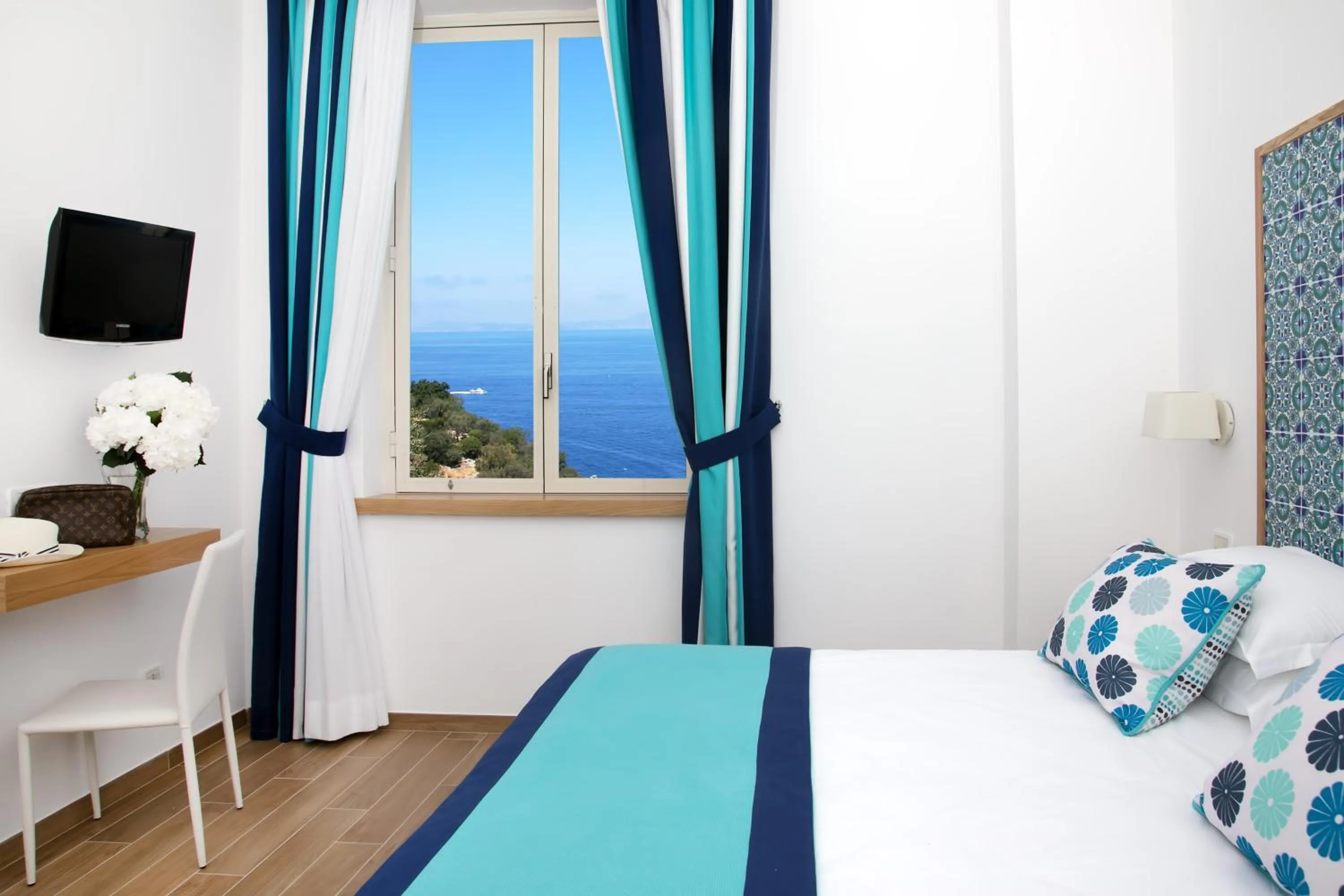 Photo of the whole room, Bed in Hotel Miramare