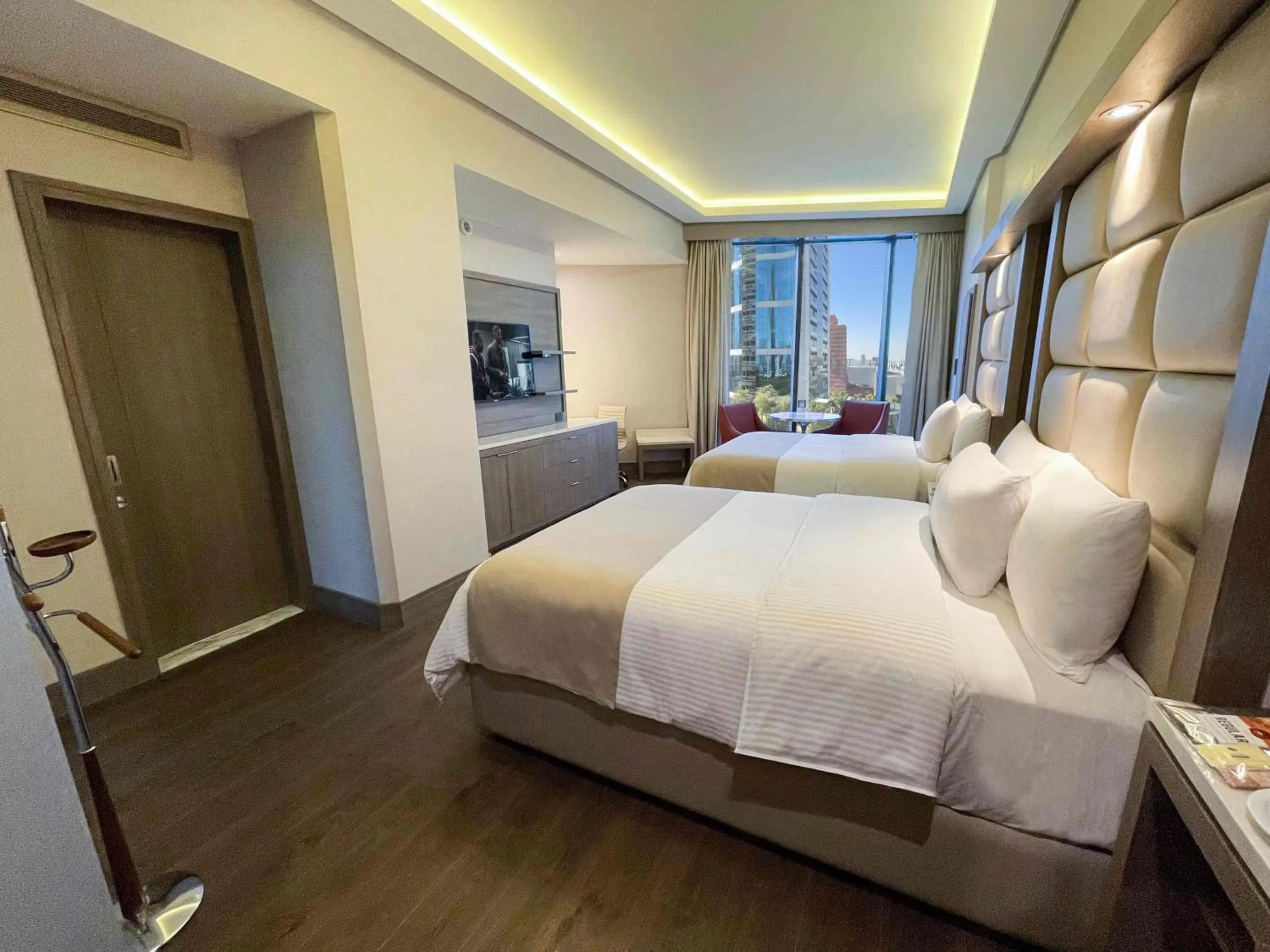 City view, Bed in Safi Royal Luxury Metropolitan