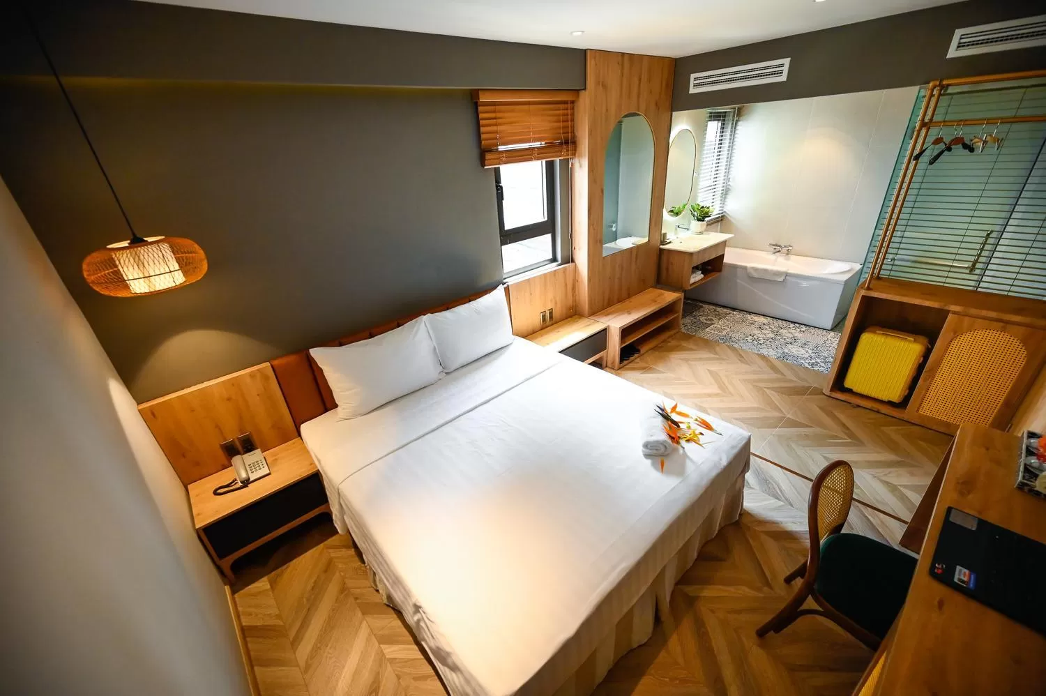 Deluxe Double Room in La Opera Saigon Hotel