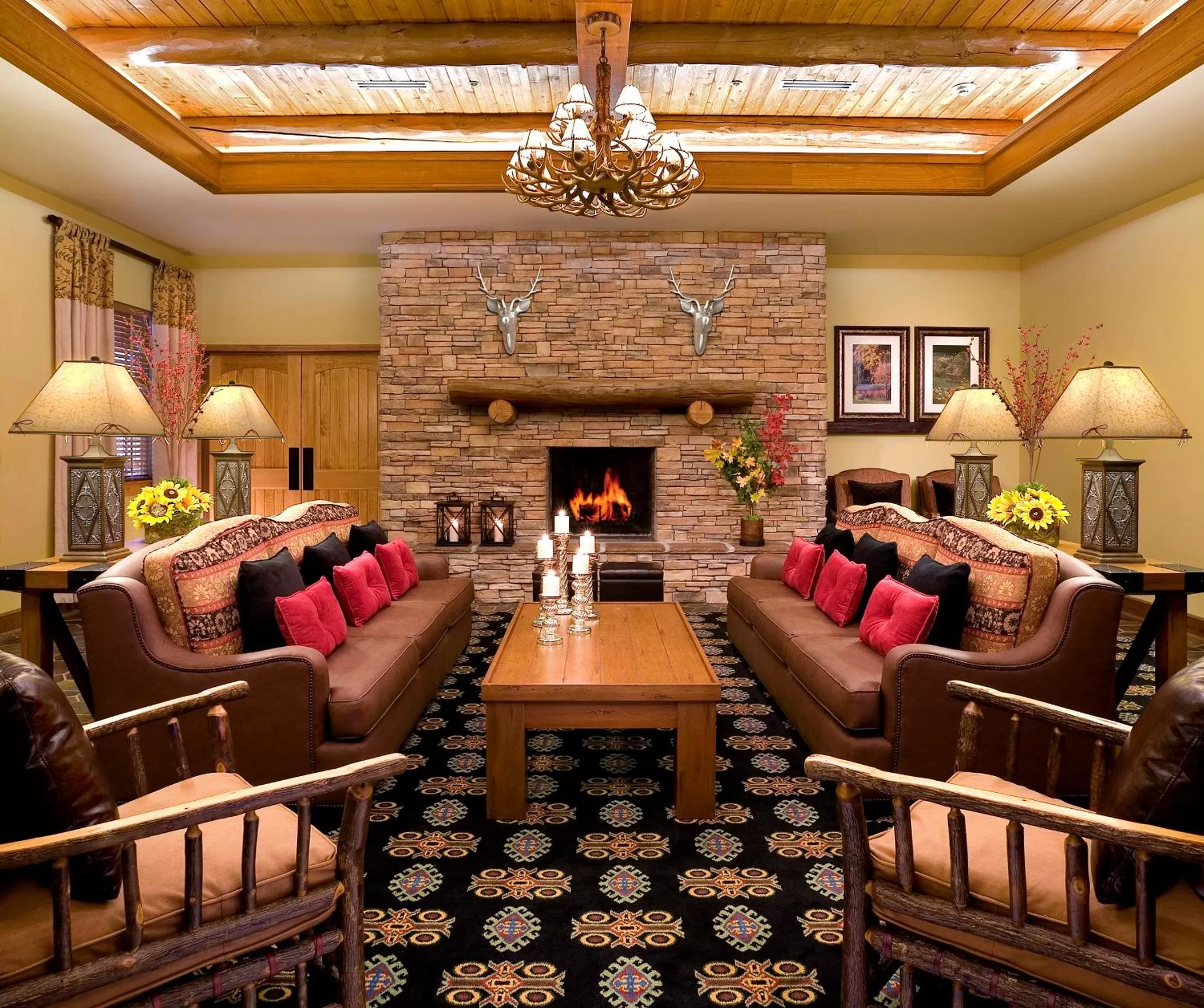 Communal lounge/ TV room in Hyatt Vacation Club at The Lodges at Timber Ridge