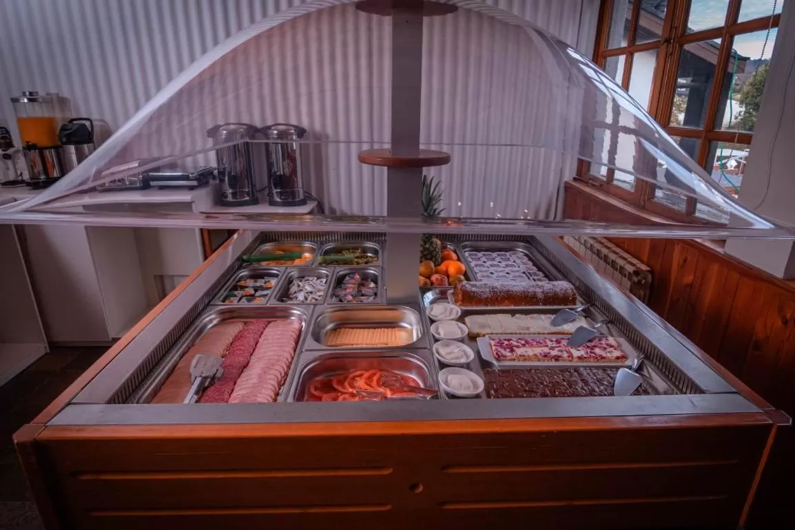 Kitchen or kitchenette in Hotel Inti Kuyen Plaza