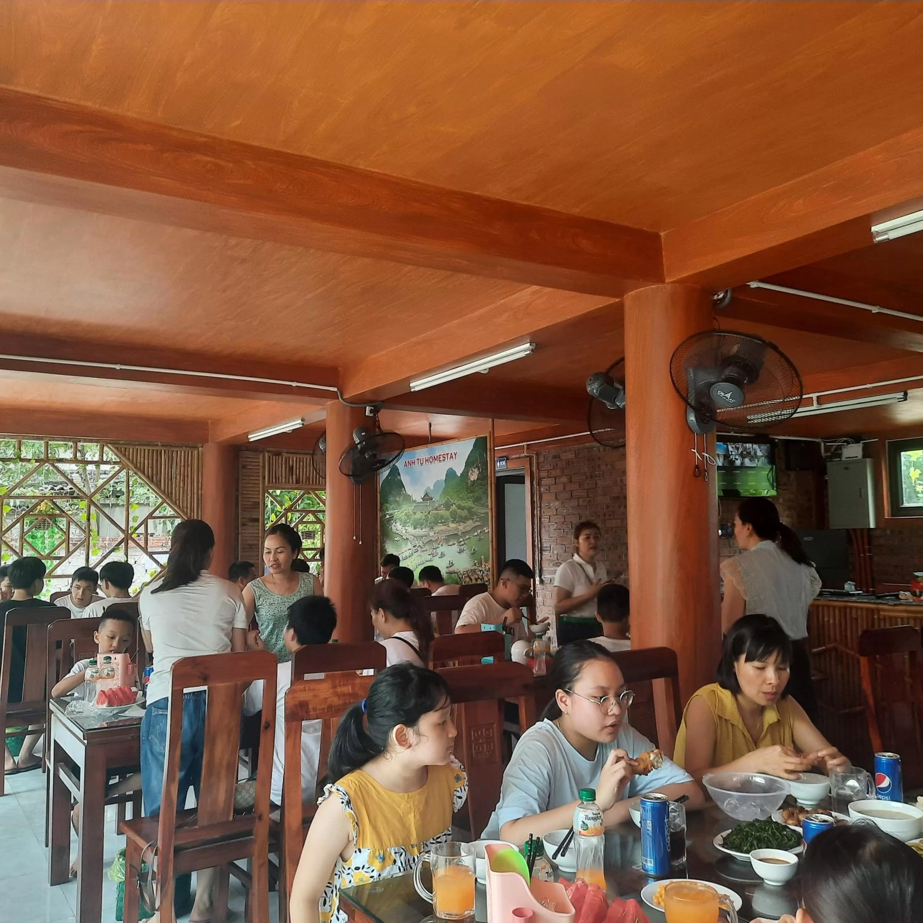 Restaurant/places to eat in Trang An Elegant Homestay
