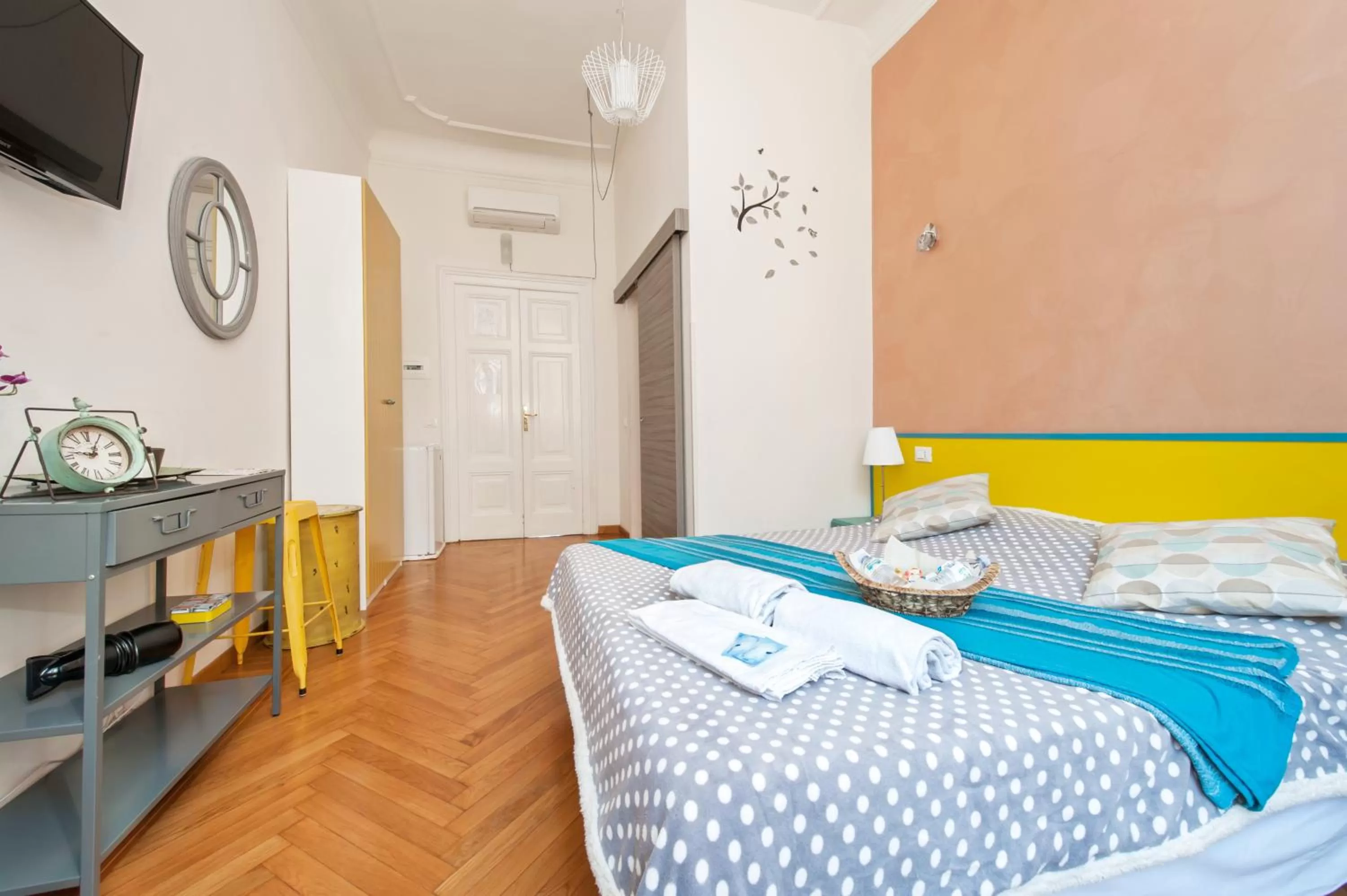 Bed in Sesto Suites Central