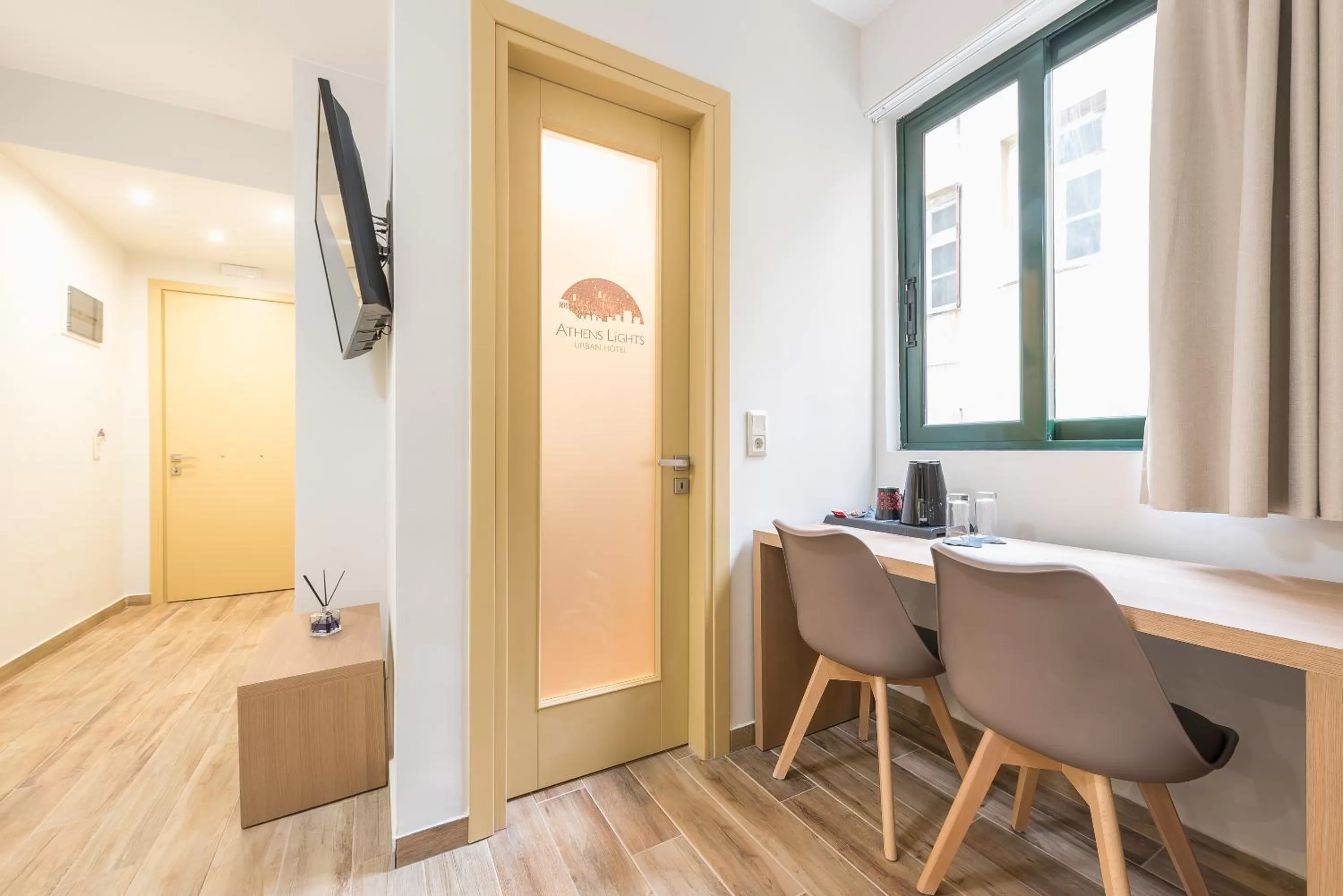 TV and multimedia in Athens Lights