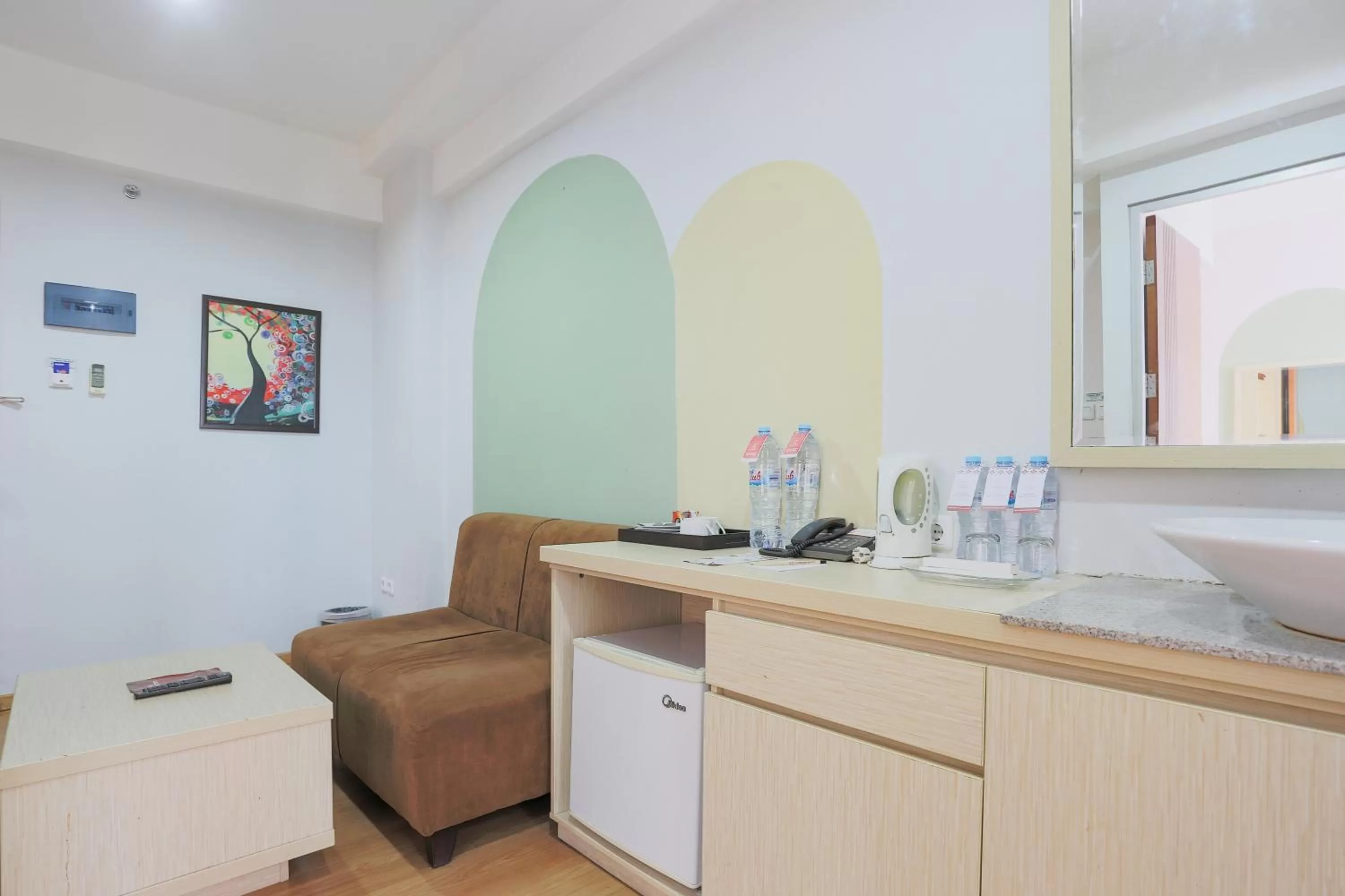 Living room in Hotel Gunawangsa Manyar