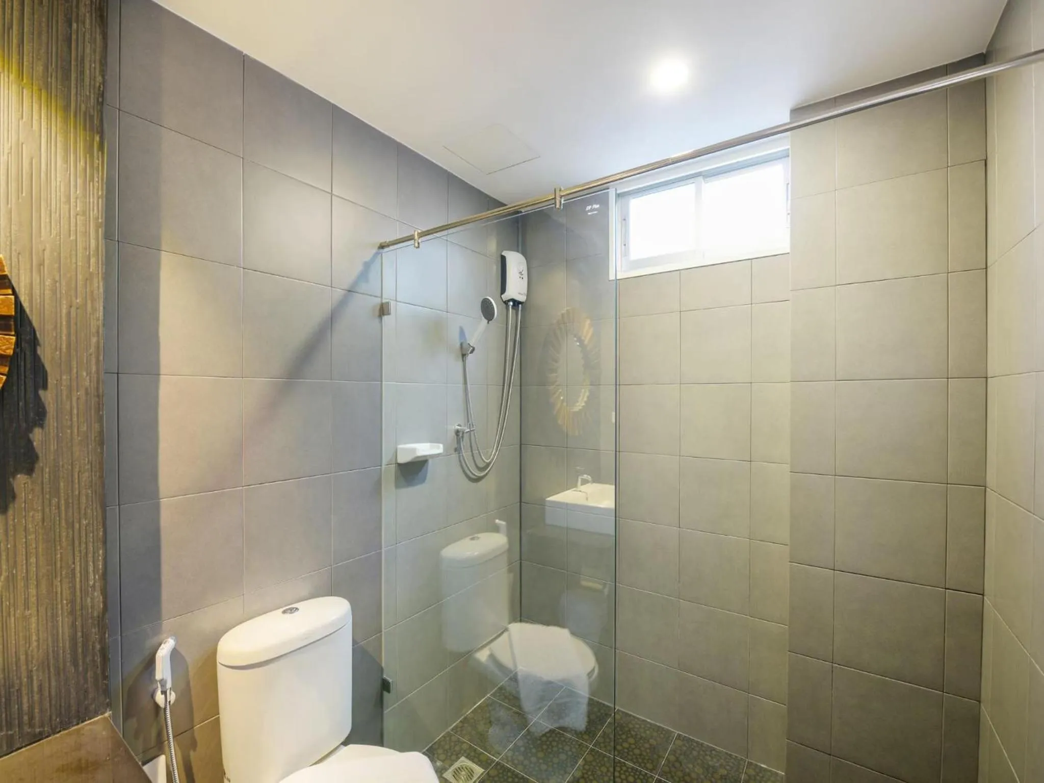 Kitzio House Hotel Huai Kwang