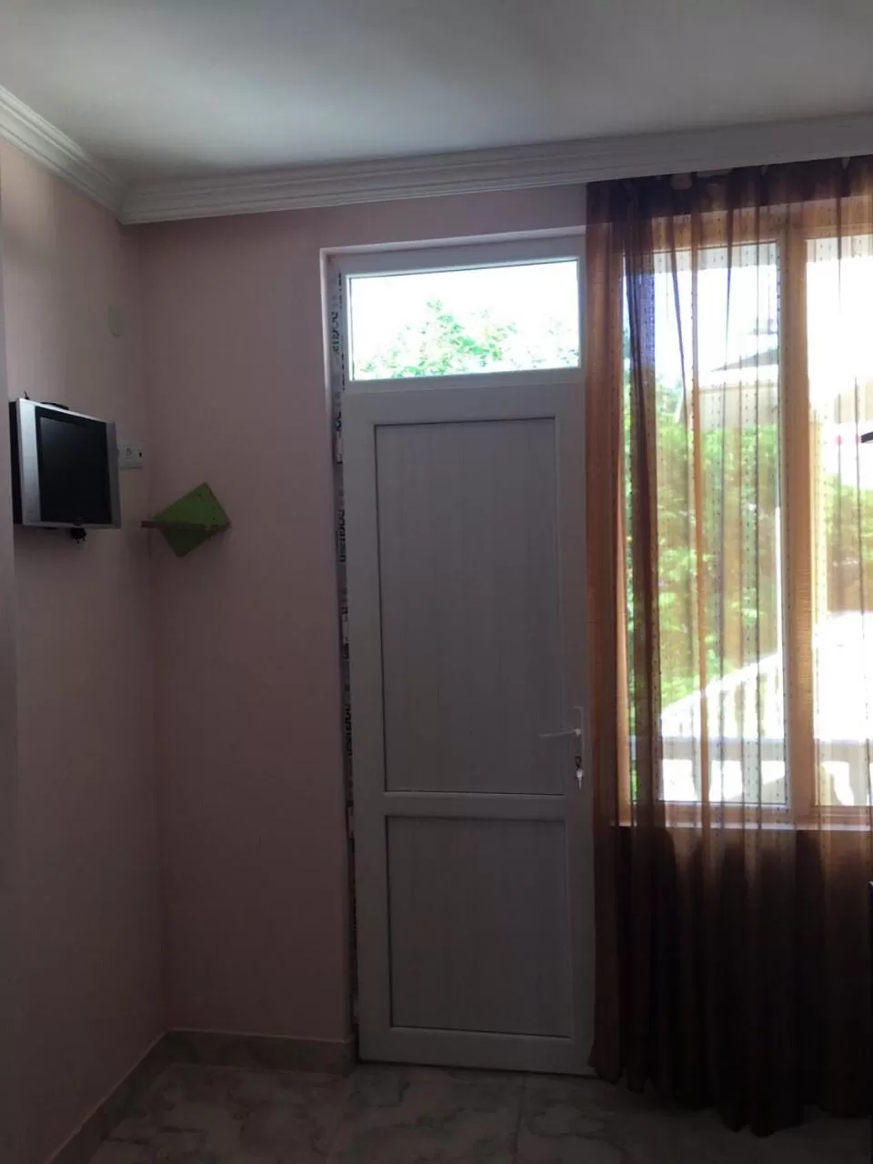 TV and multimedia, TV/Entertainment Center in Hotel Nino Ureki