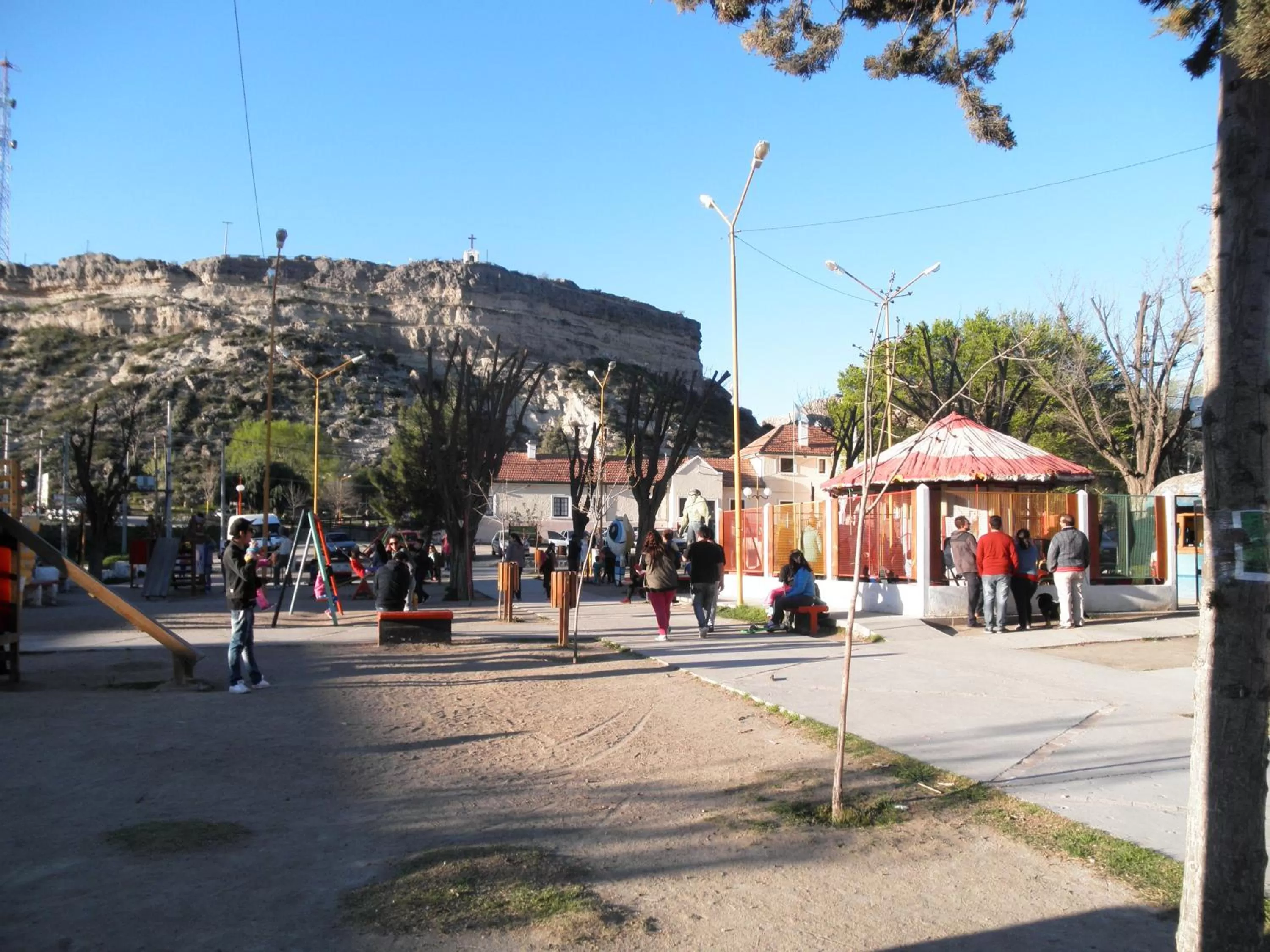 People in Complejo Solar Apart