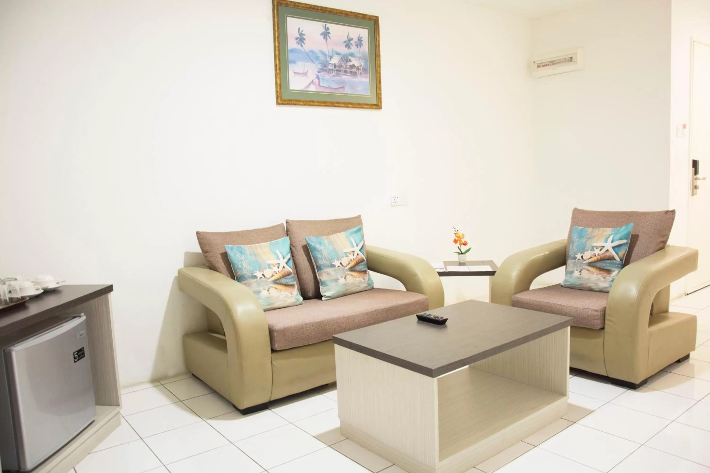 Seating area in Promenade Service Apartment