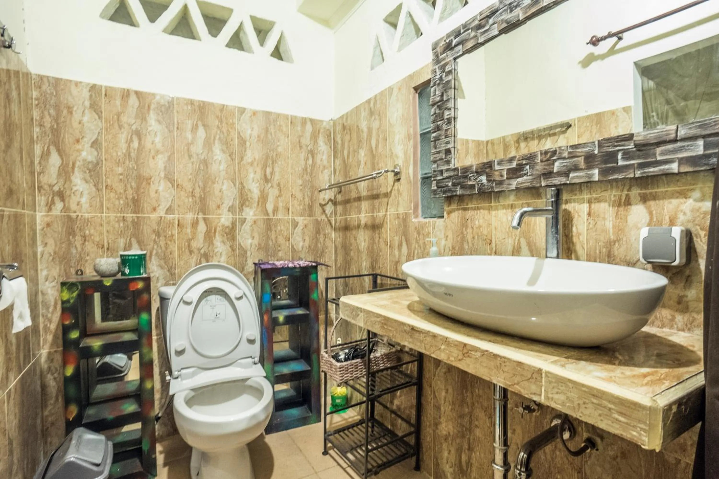 Bathroom in Gajah Biru Bungalows