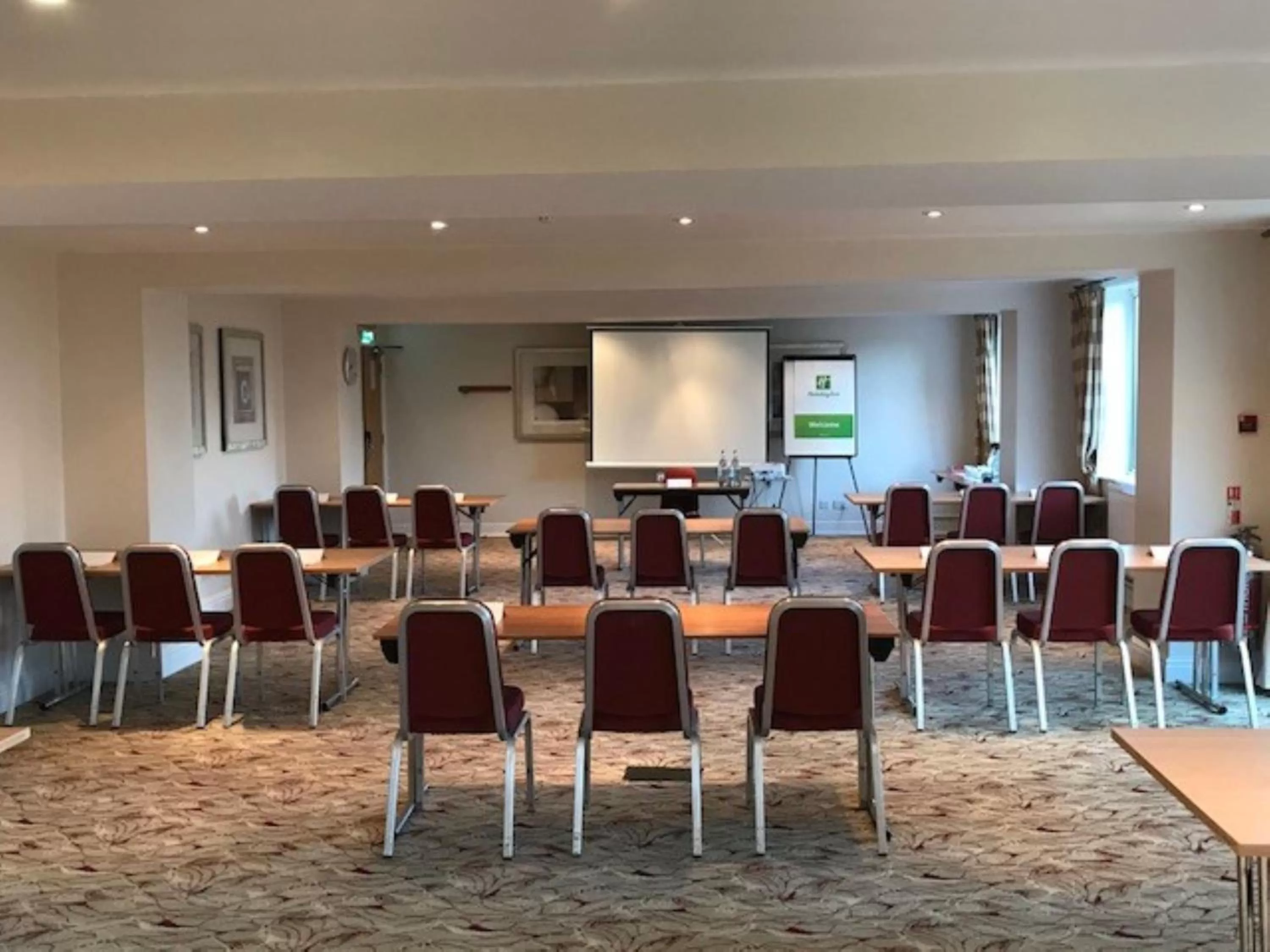 Meeting/conference room in Holiday Inn Ashford - North A20 by IHG