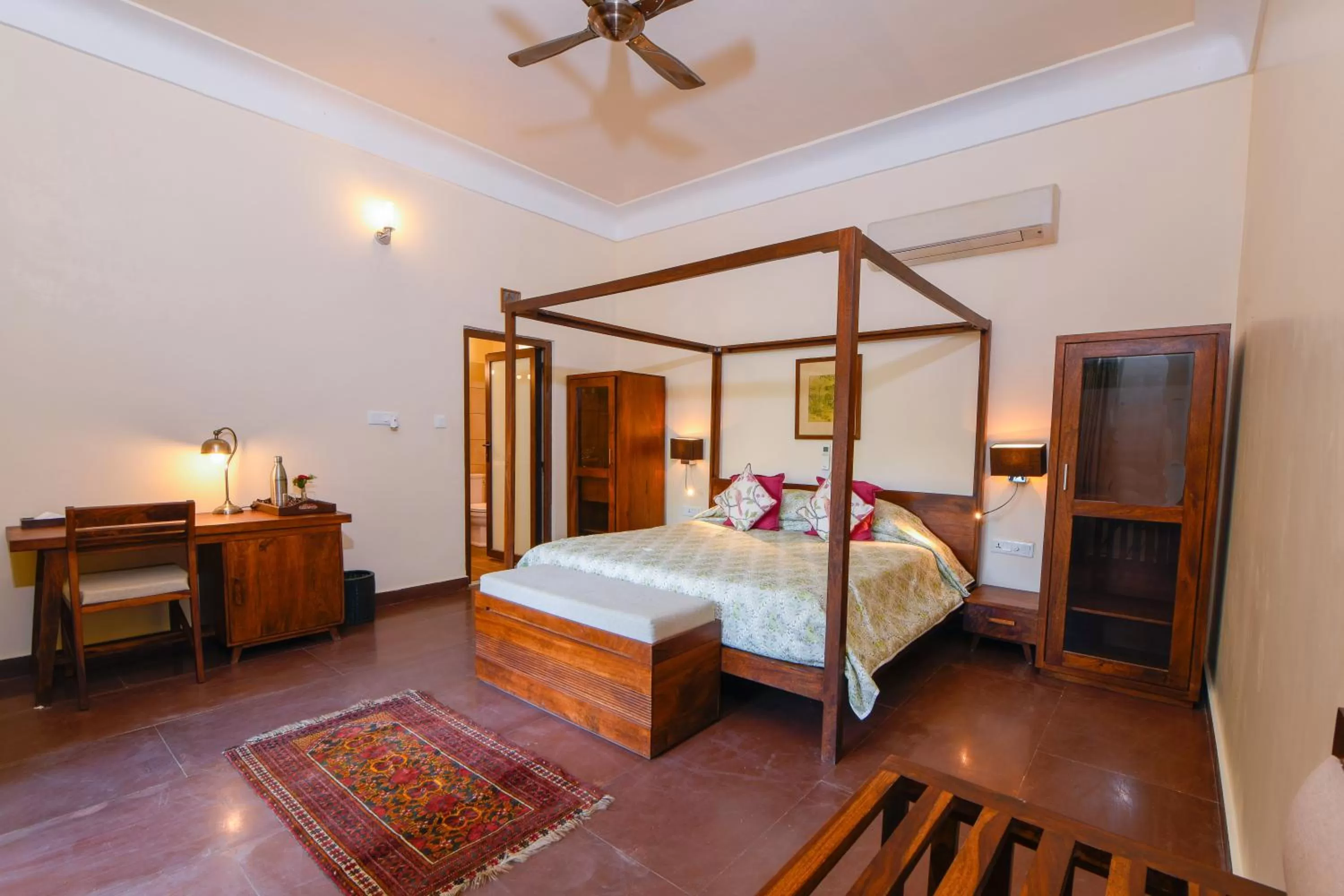 Photo of the whole room, Bed in Fateh's Retreat, Homestay