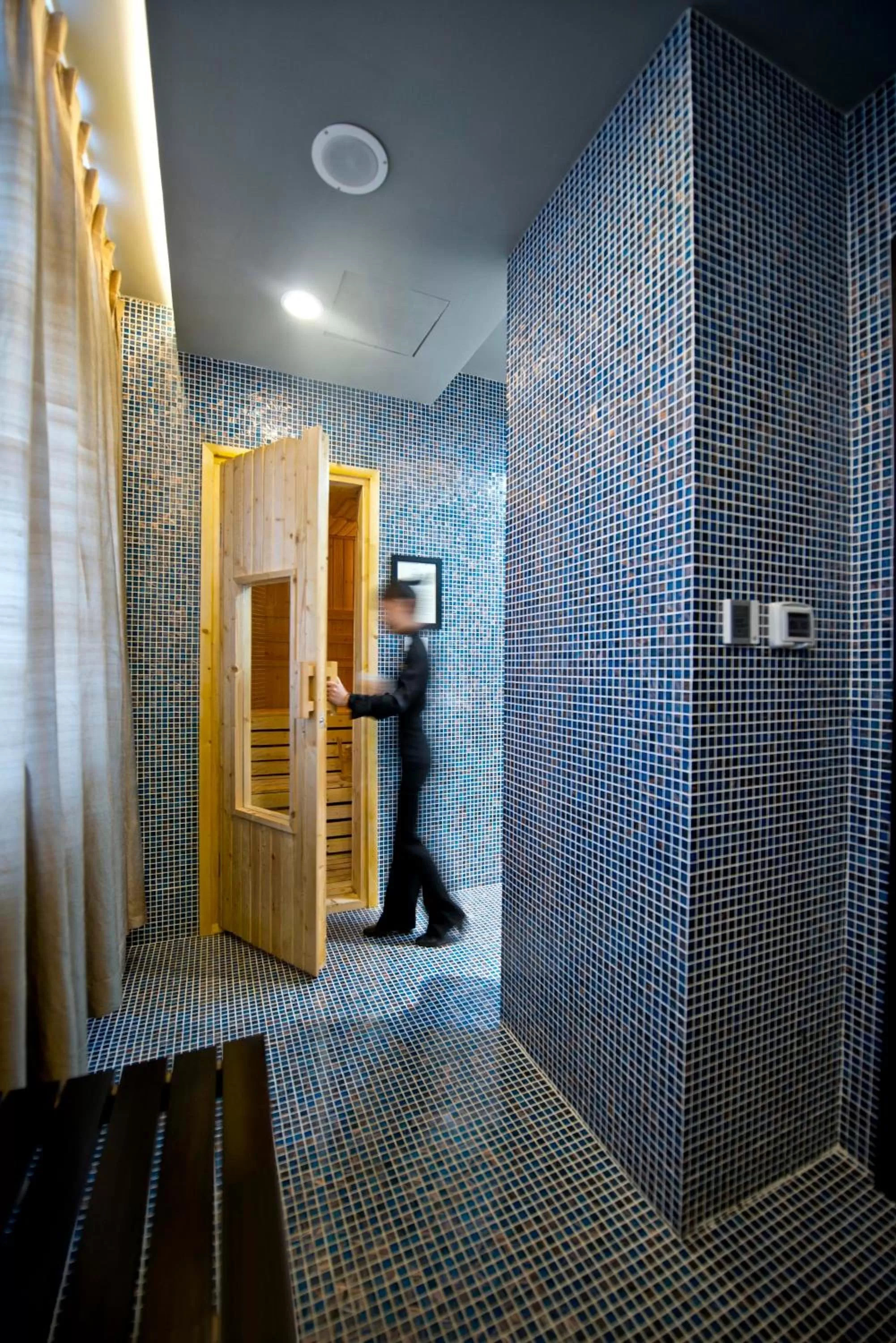 Sauna in Hotel de l'Opera Hanoi - MGallery