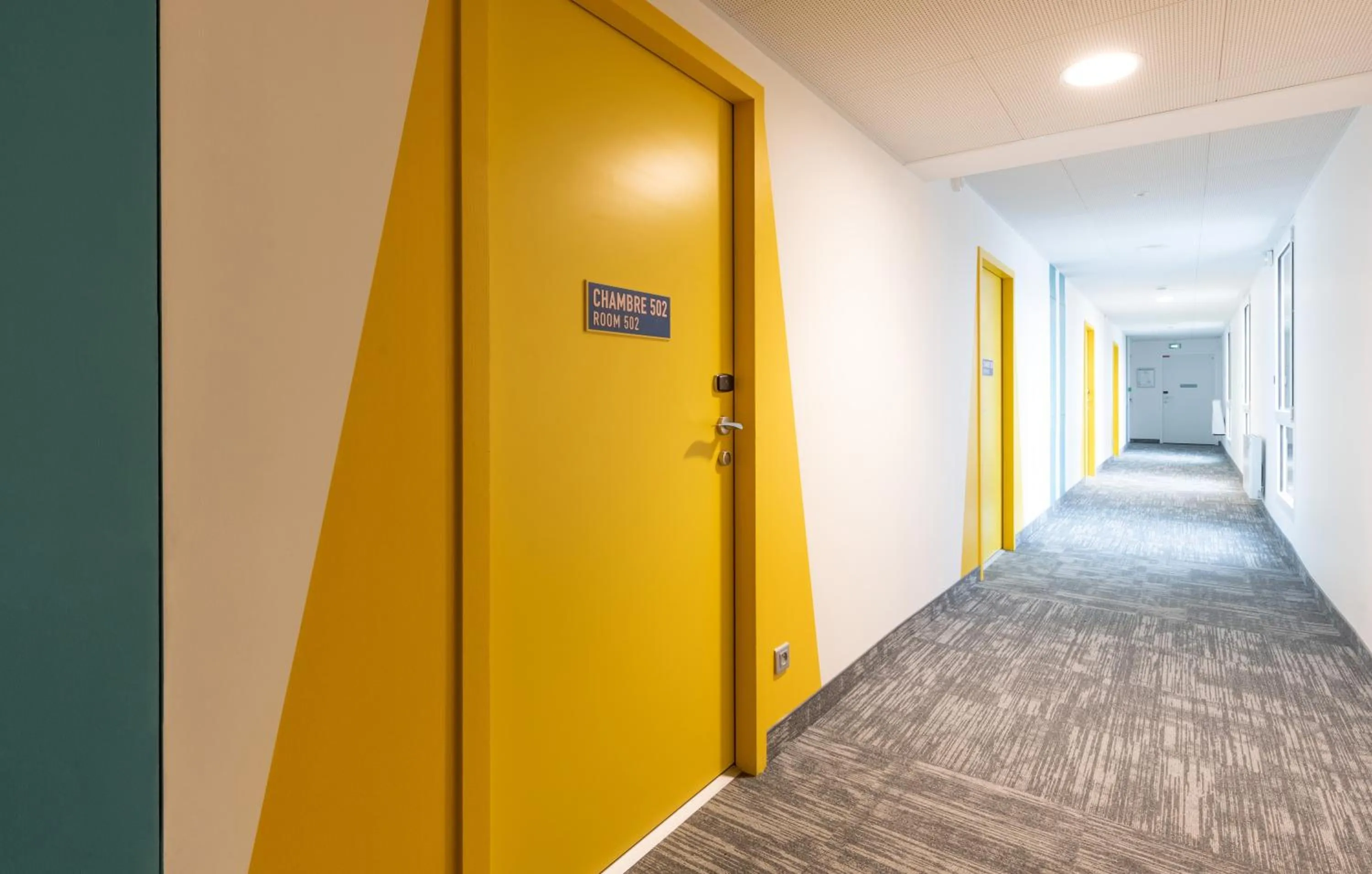 Logo/Certificate/Sign in Auberge de jeunesse Hosho Paris Sud - Porte d'Italie