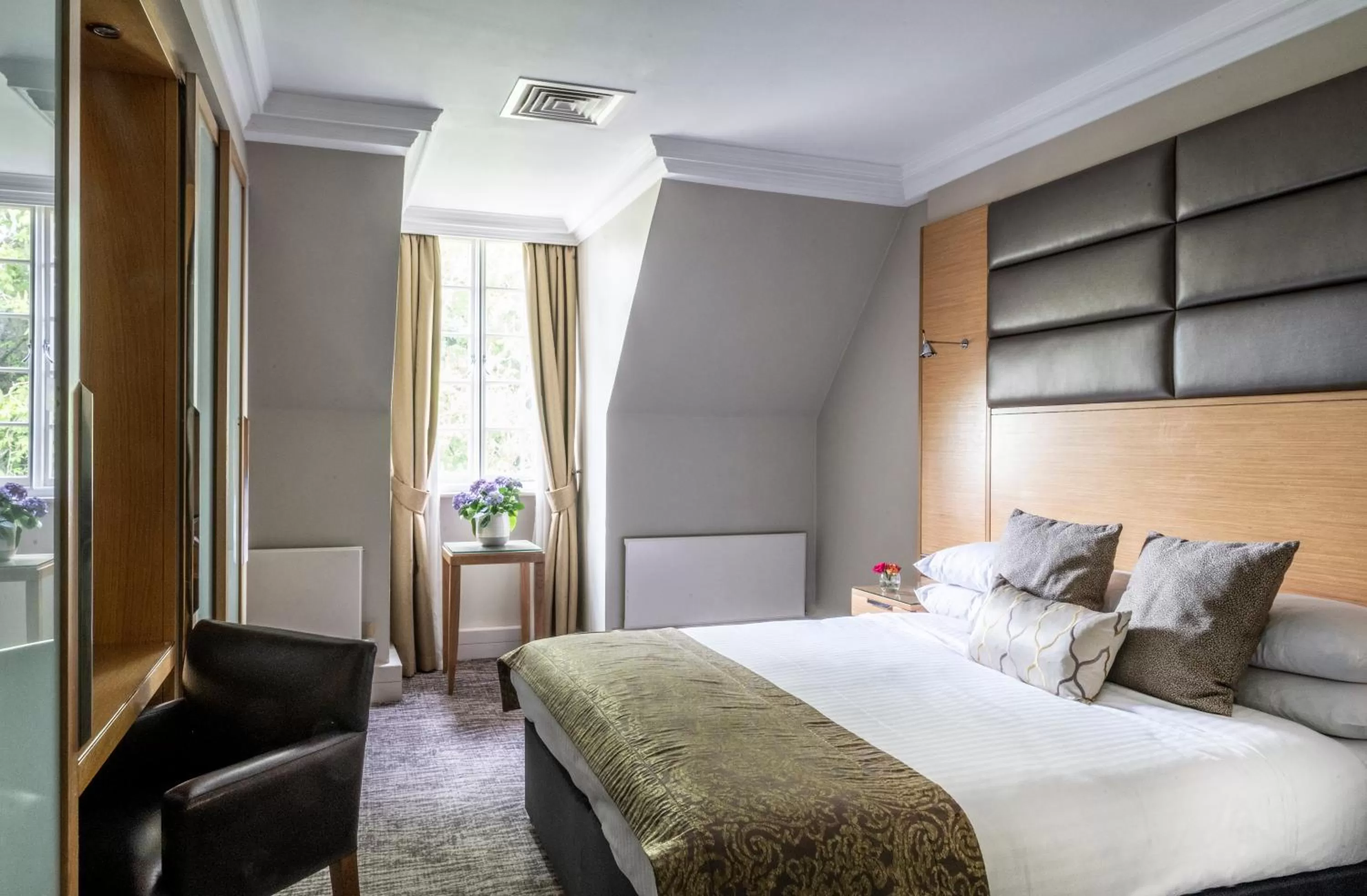 Executive Double Room in Woodlands Park Hotel