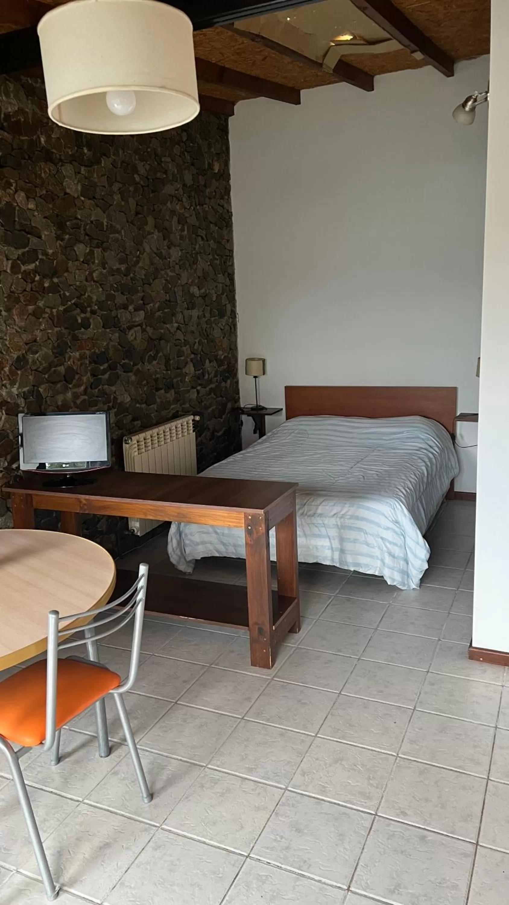 Bed in Hosteria Sloggett