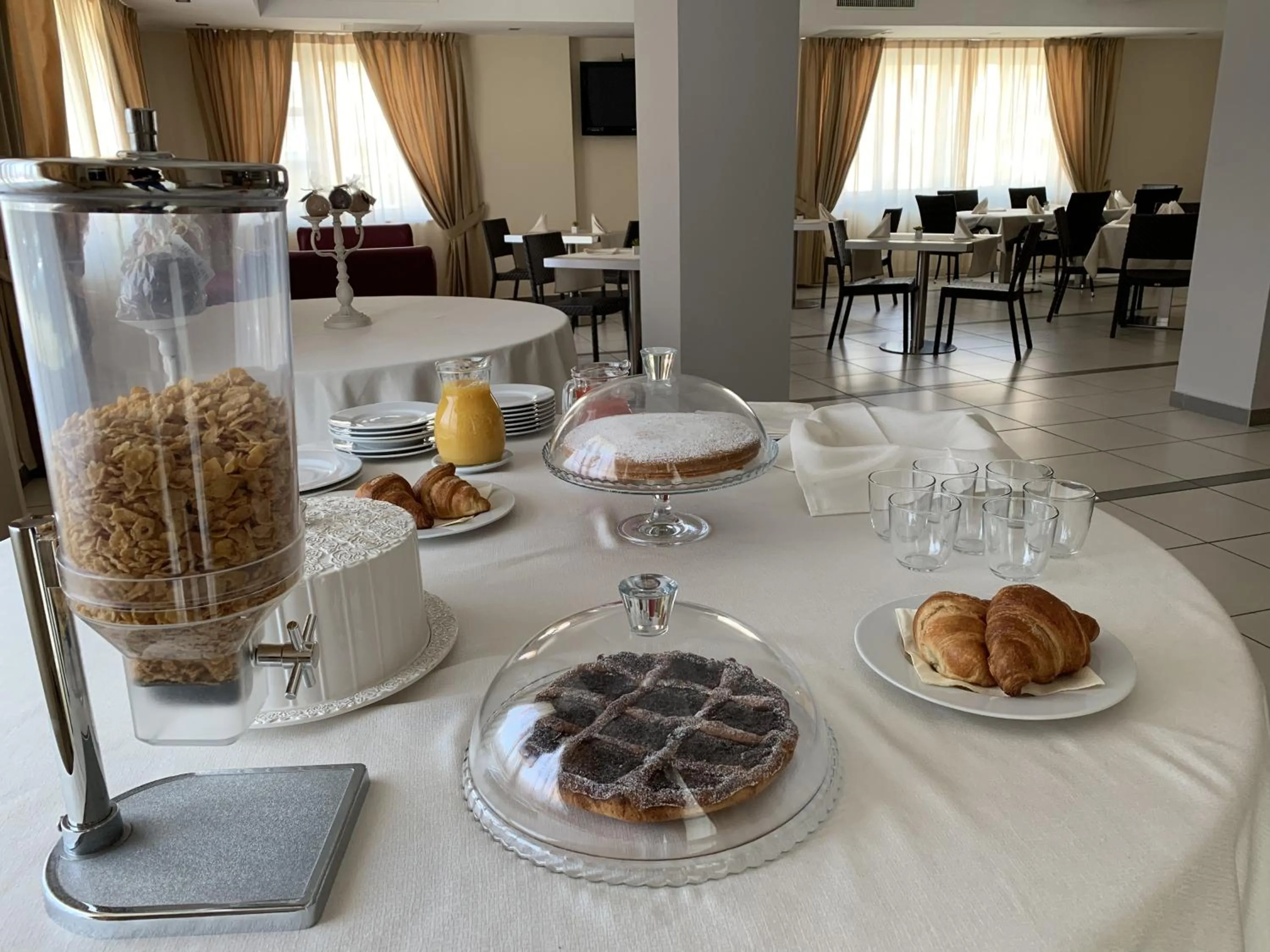 Restaurant/places to eat in Hotel Palace Gioia Tauro