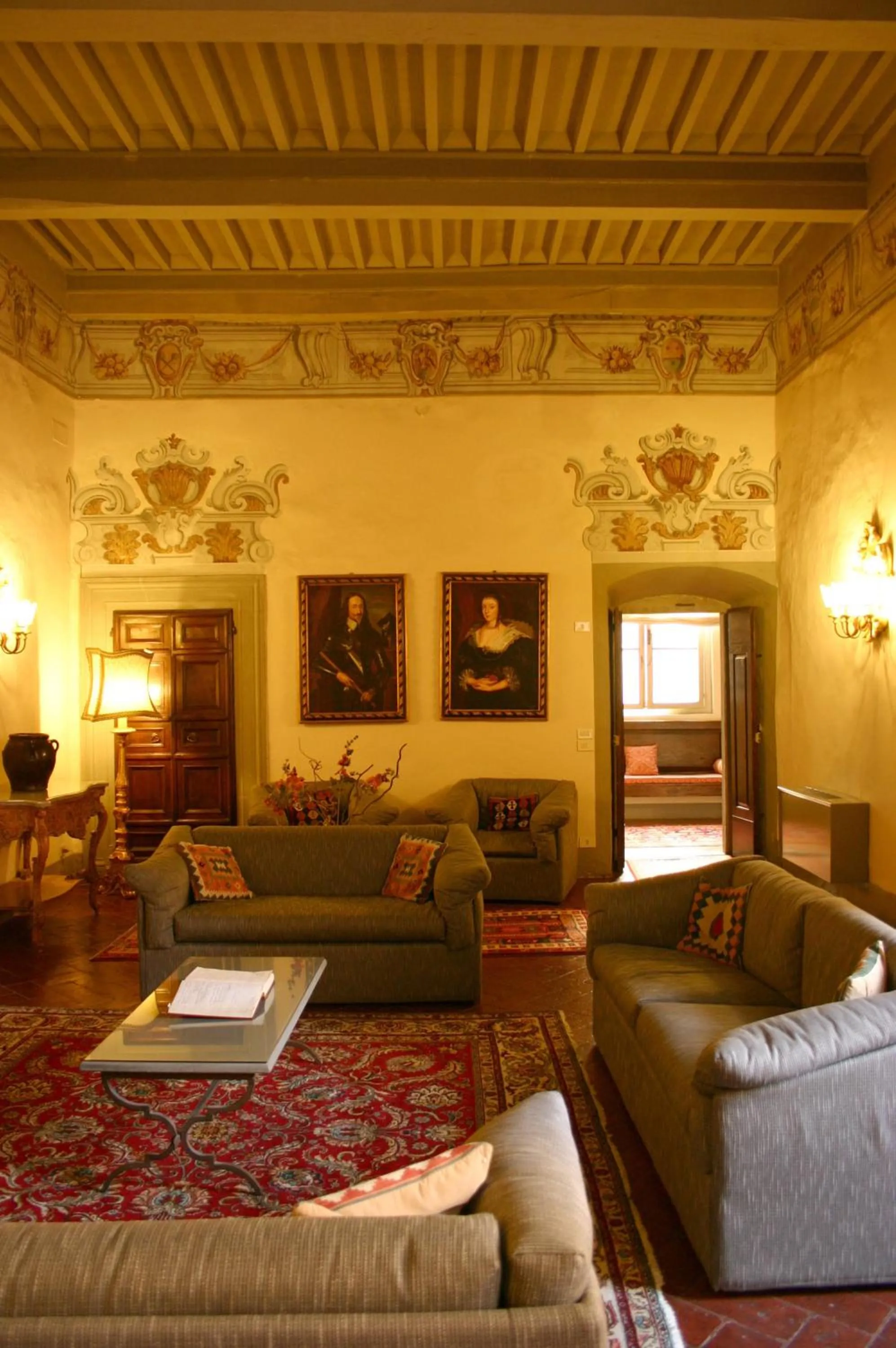 Communal lounge/ TV room in Hotel San Michele