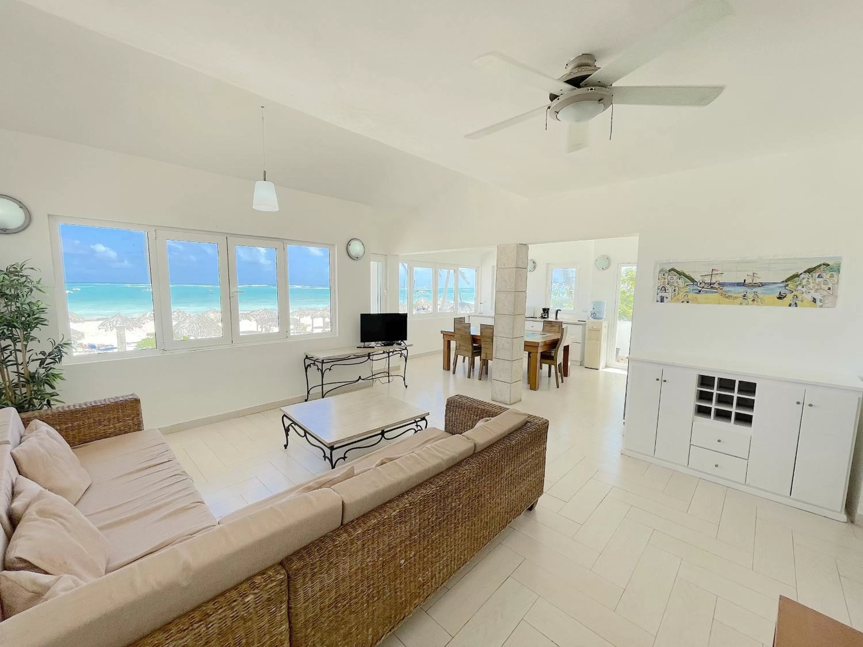 TV and multimedia in HOTEL Beach VILLAS Los Corales WIFI & BBQ BEACH CLUB