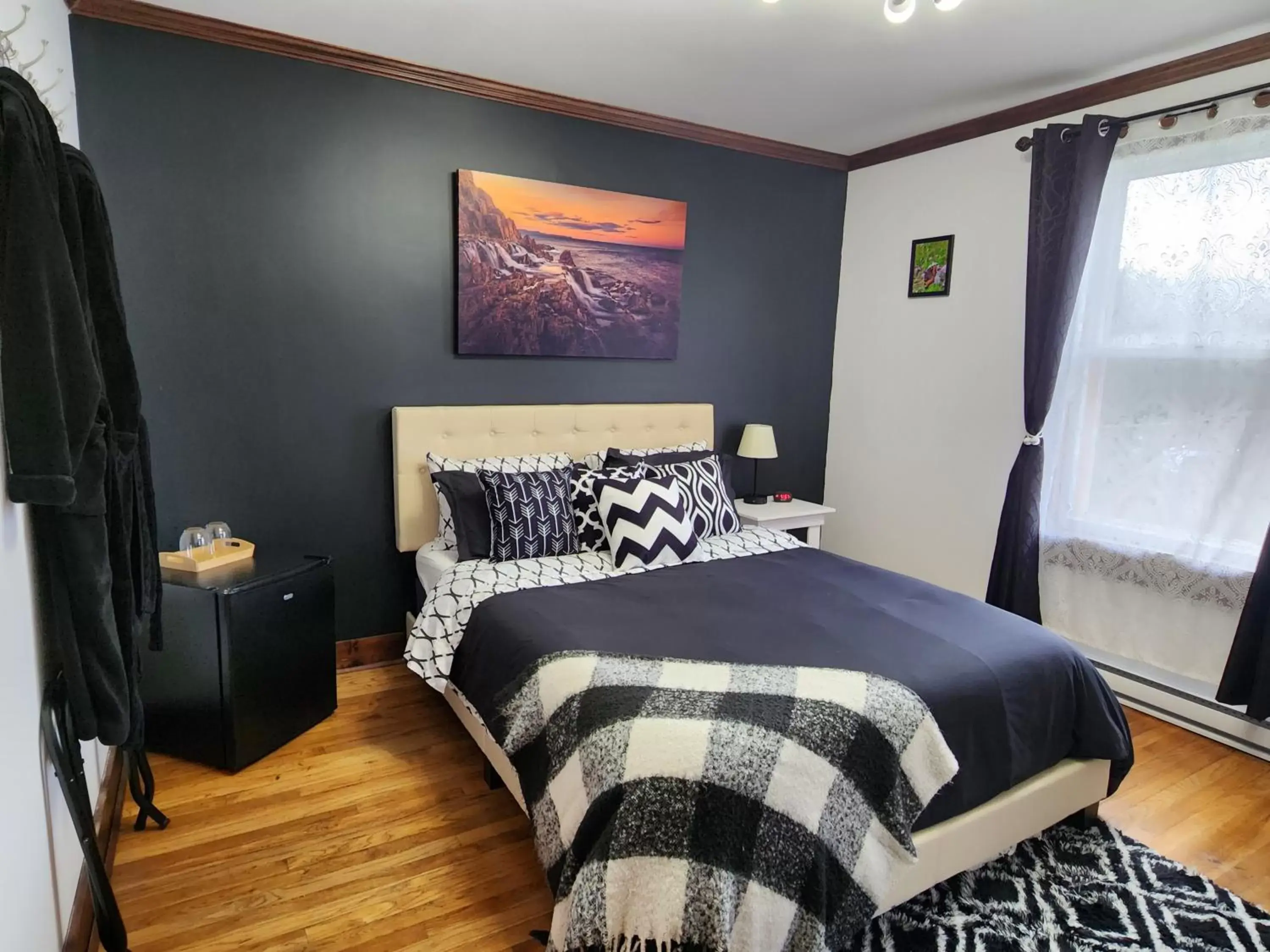 Double Room with Private Bathroom in The Harbourside Inn & Cafe Double Room with Private Bathroom in The Harbourside Inn & Cafe