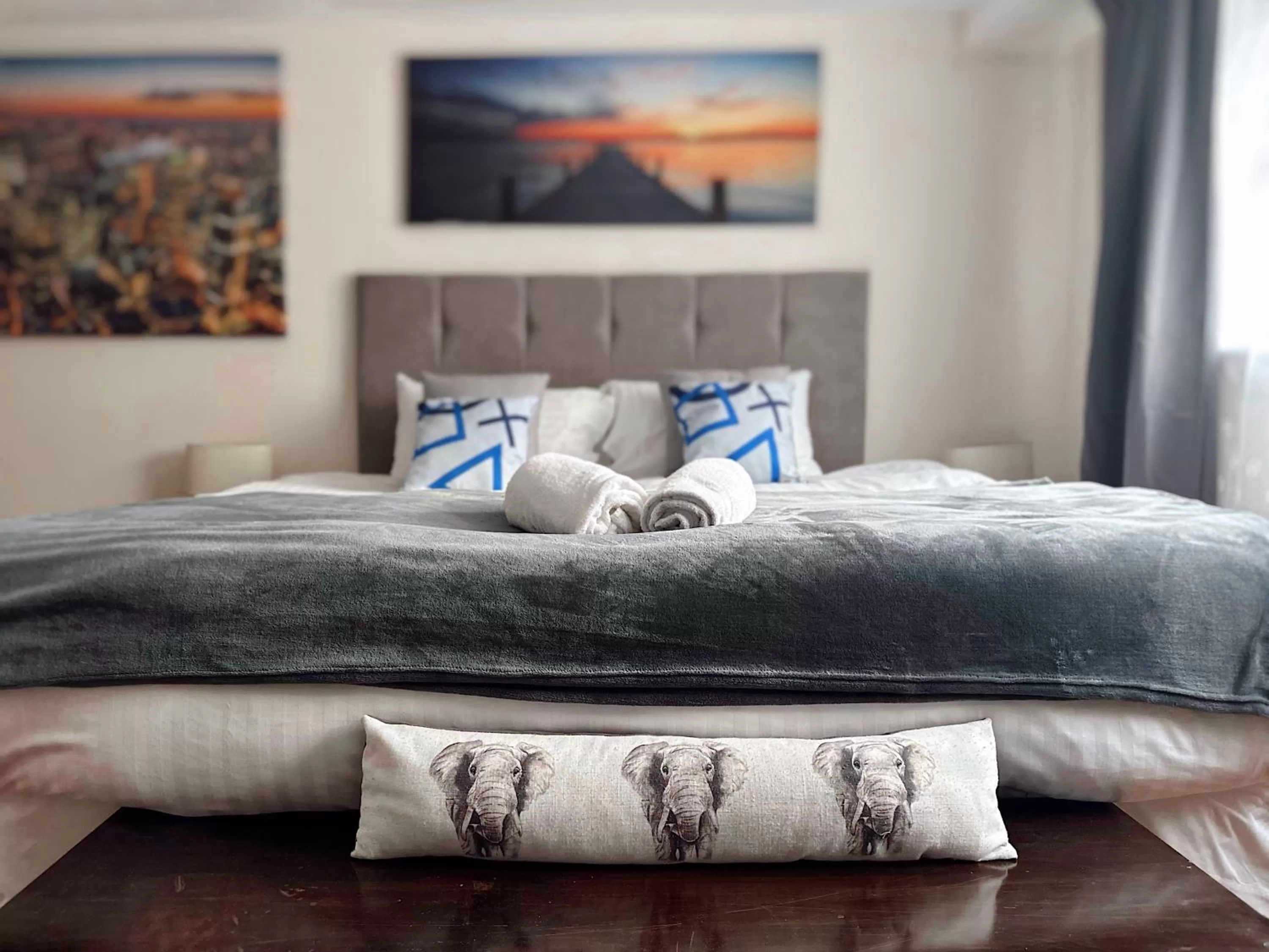 Bed in Canary Wharf - Luxury Apartments