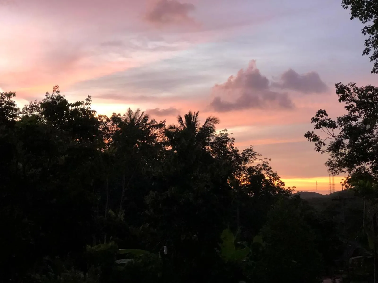 Sunset in Lanta Para hut