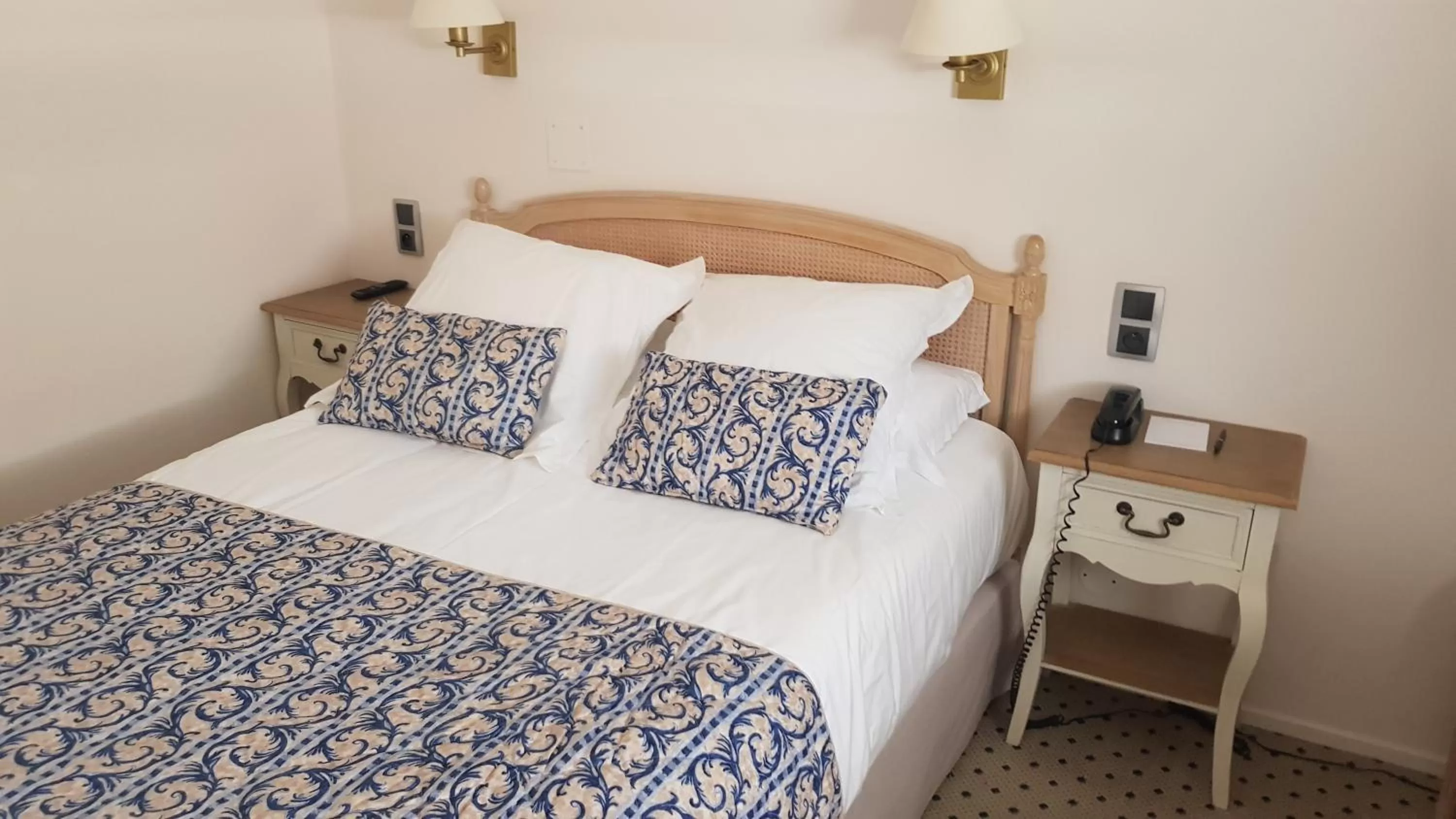 Bed in Hotel de Champagne